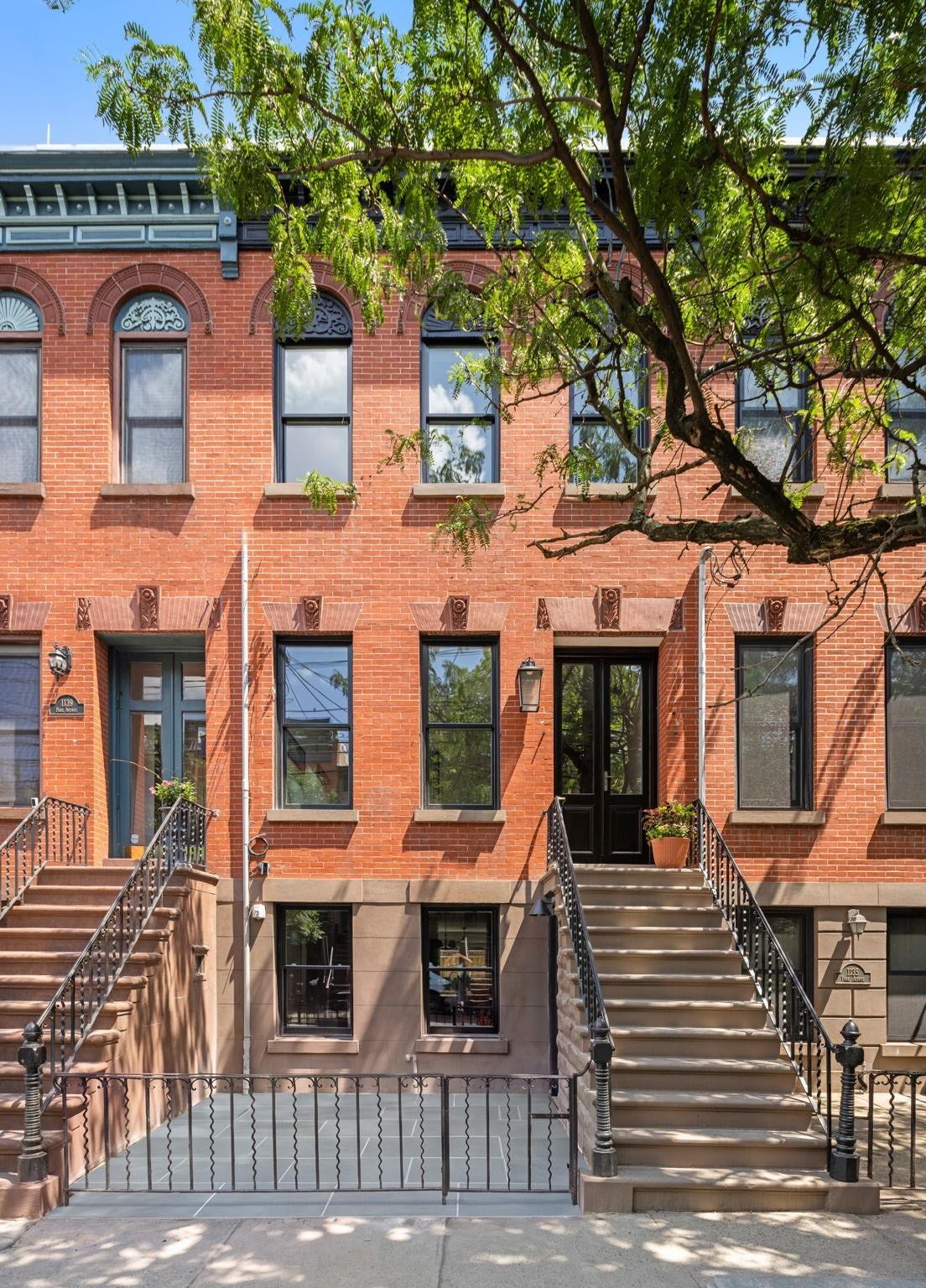 1137 Park Ave — photo