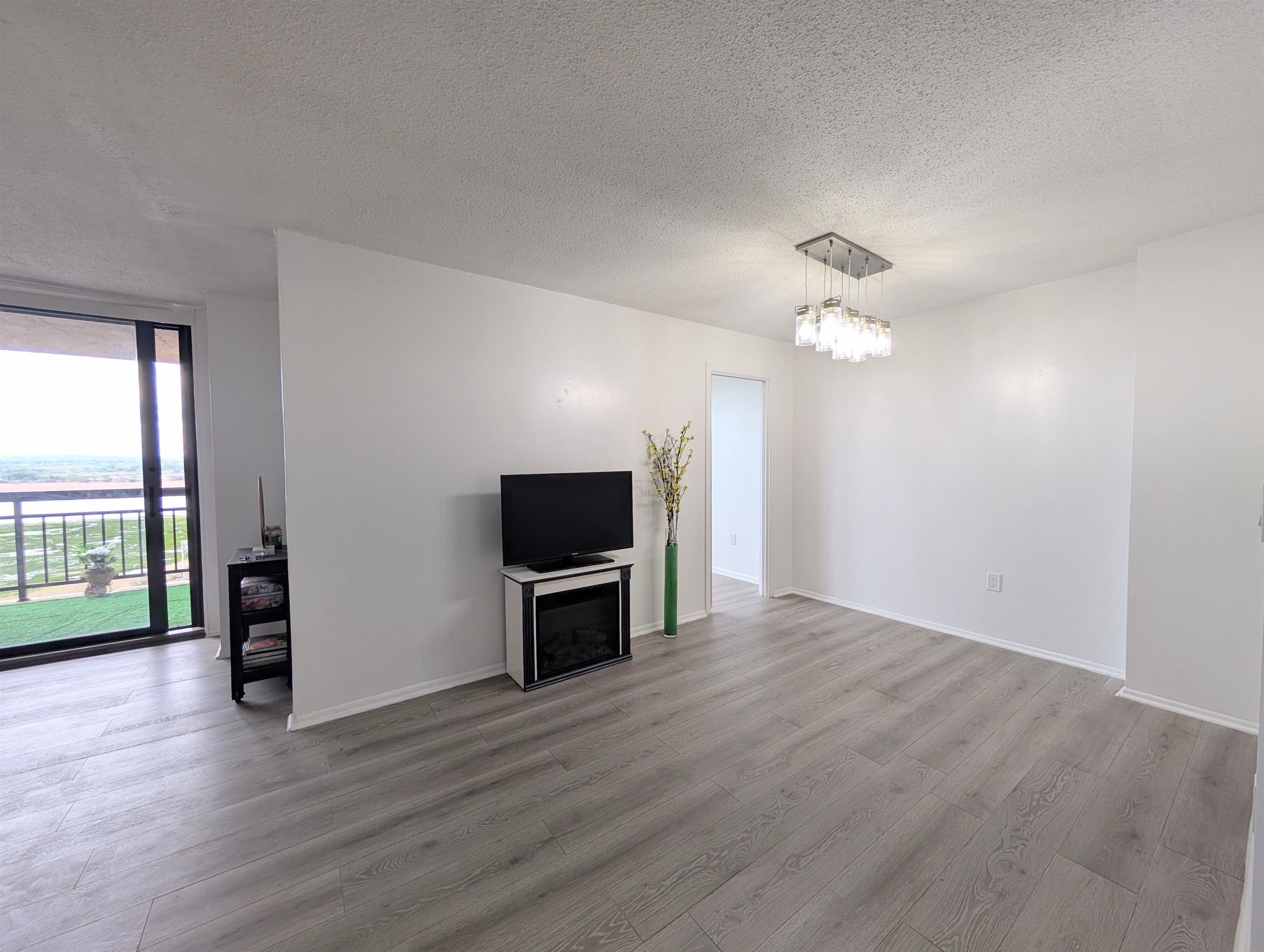 918 Harmon Cove Tower 918 — photo