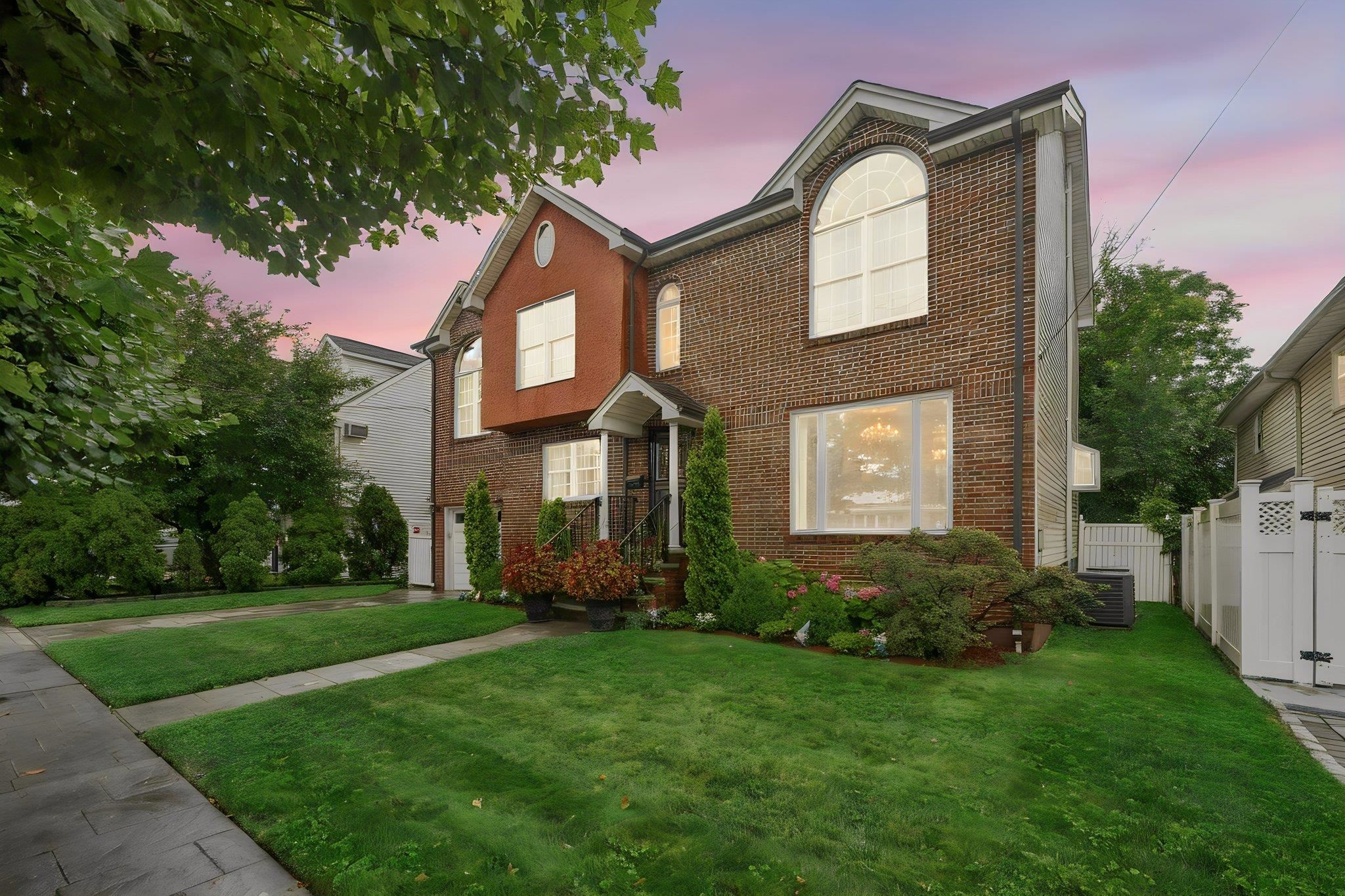18 Gail Pl — photo