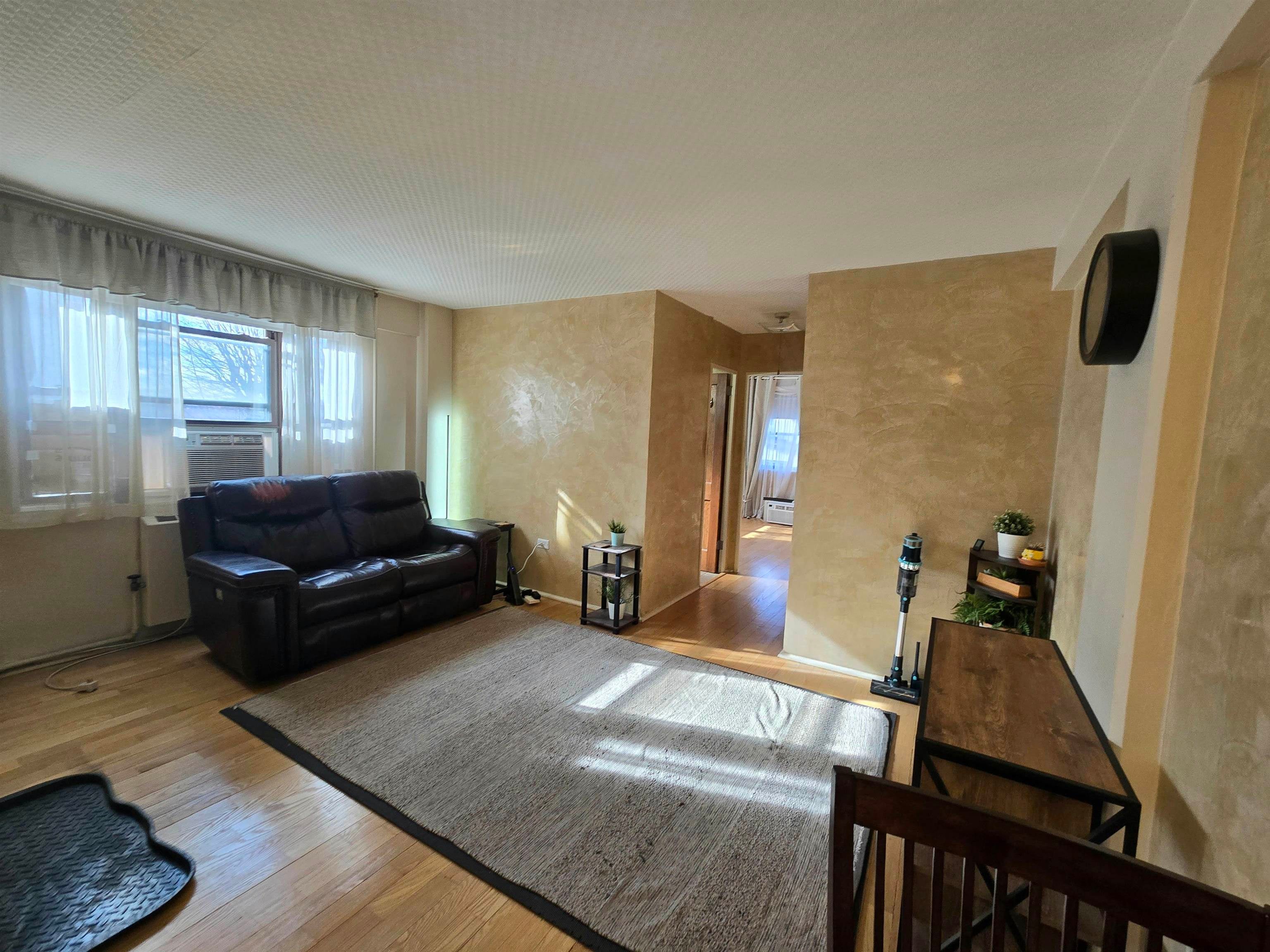 8811 Bergenline Ave 33 — photo