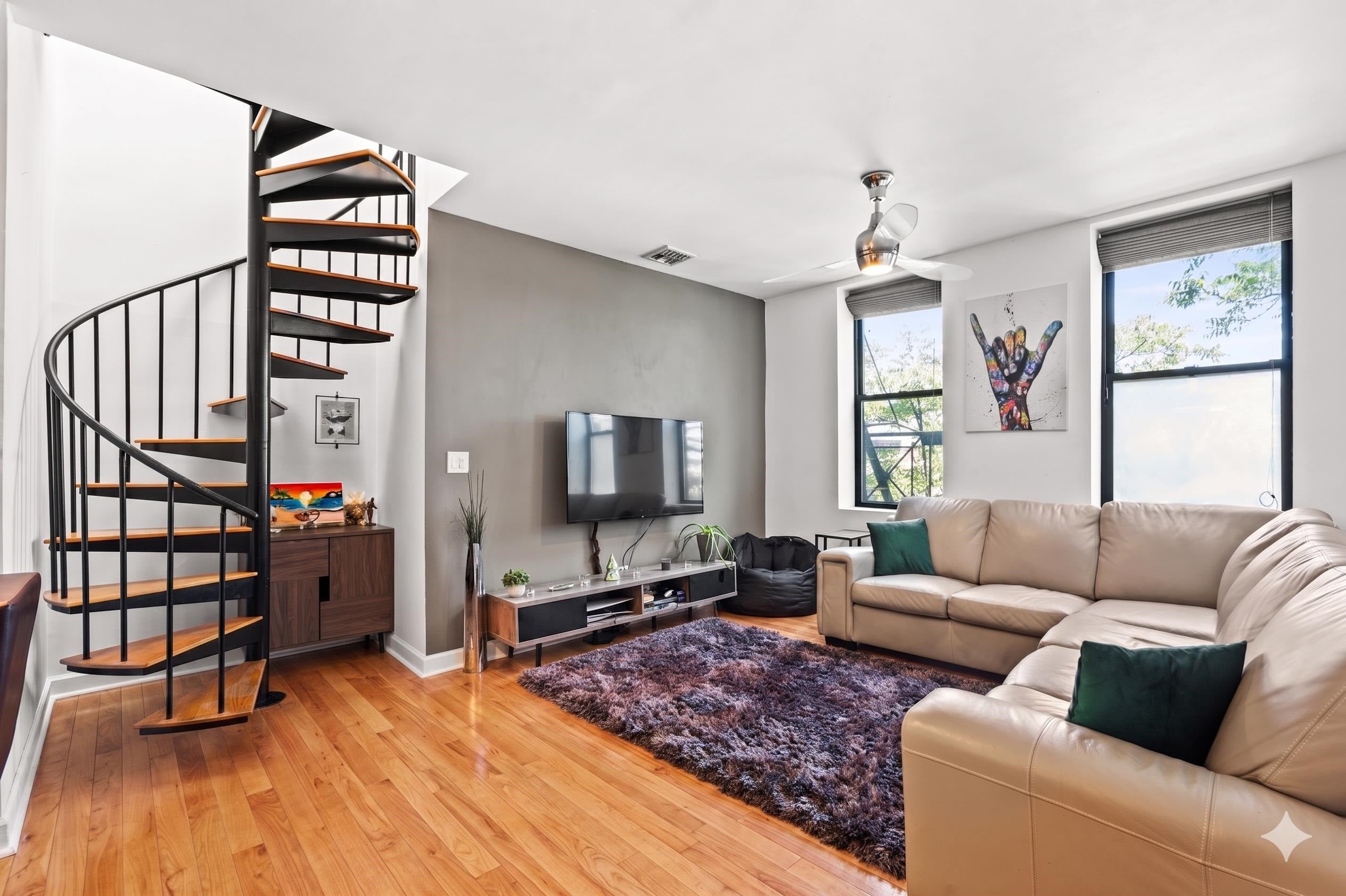 222 48th St 4D — photo