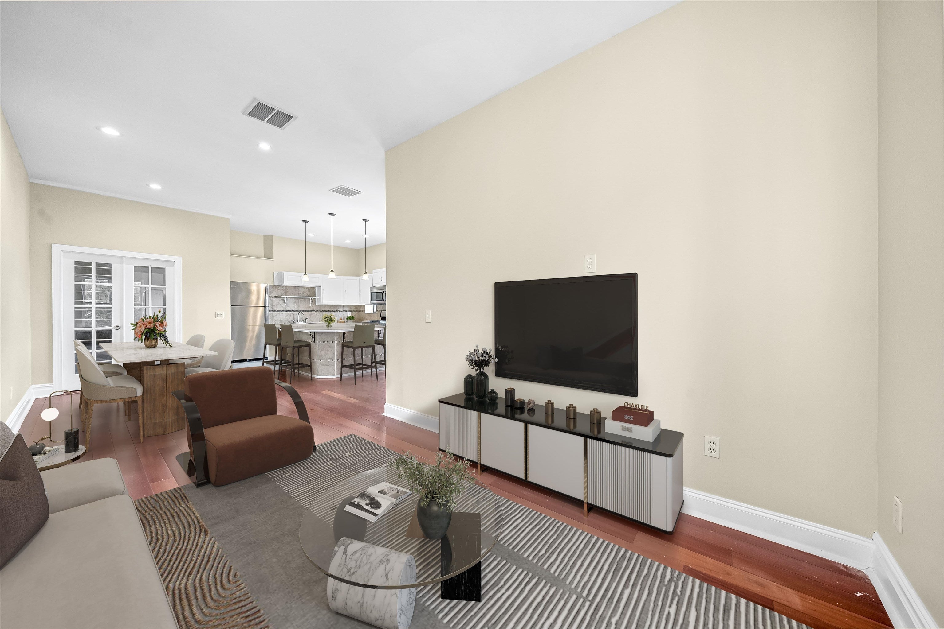 240 Clendenny Ave 5a — photo