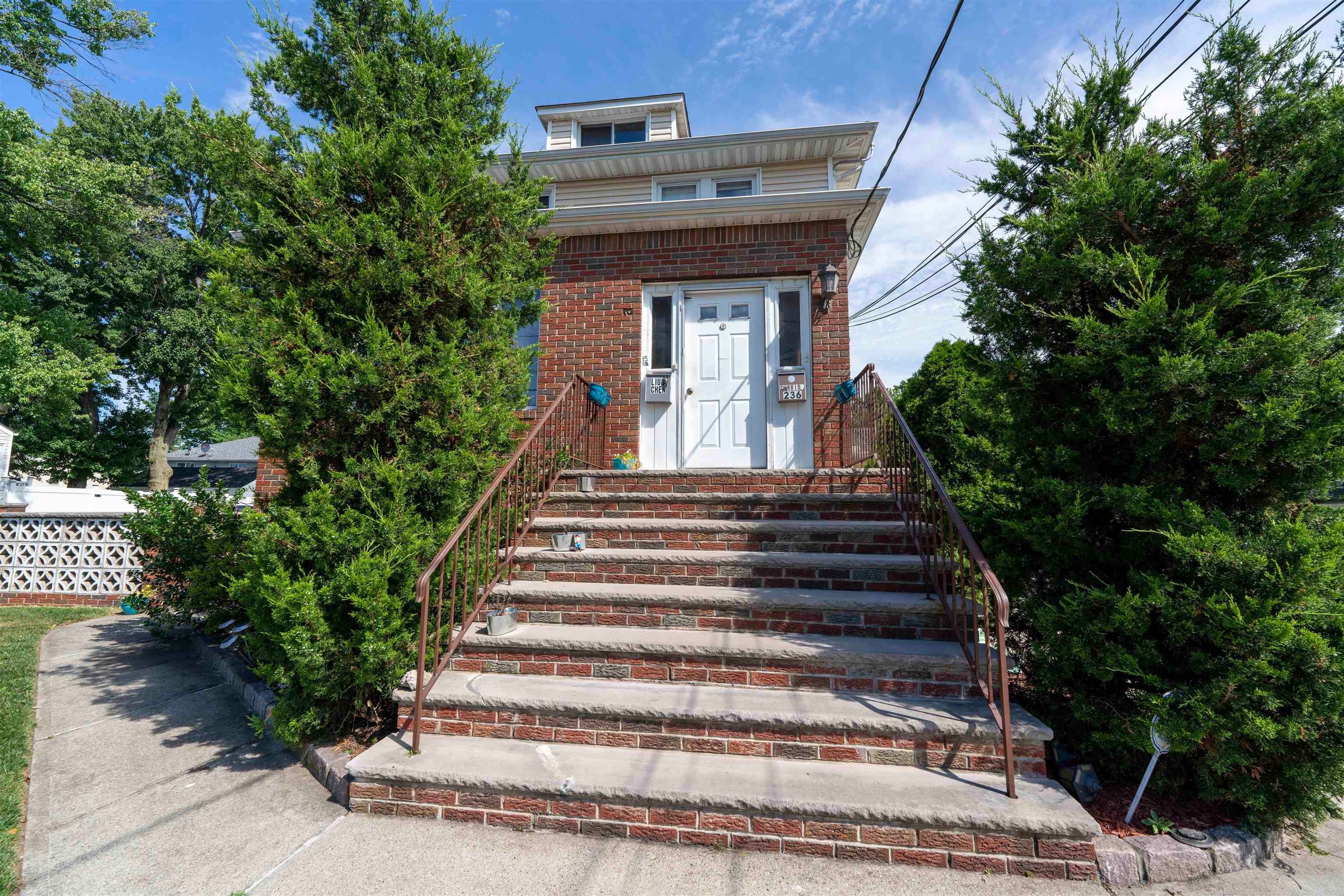 236 Franklin St 2 — photo