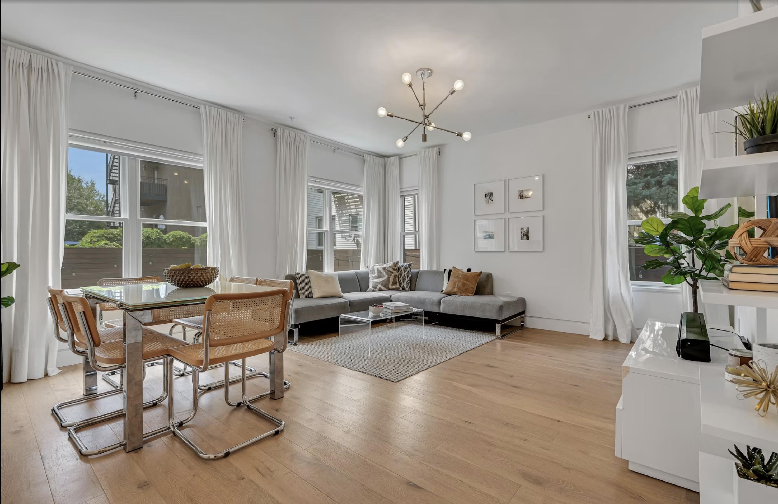 415 Monmouth Street — photo