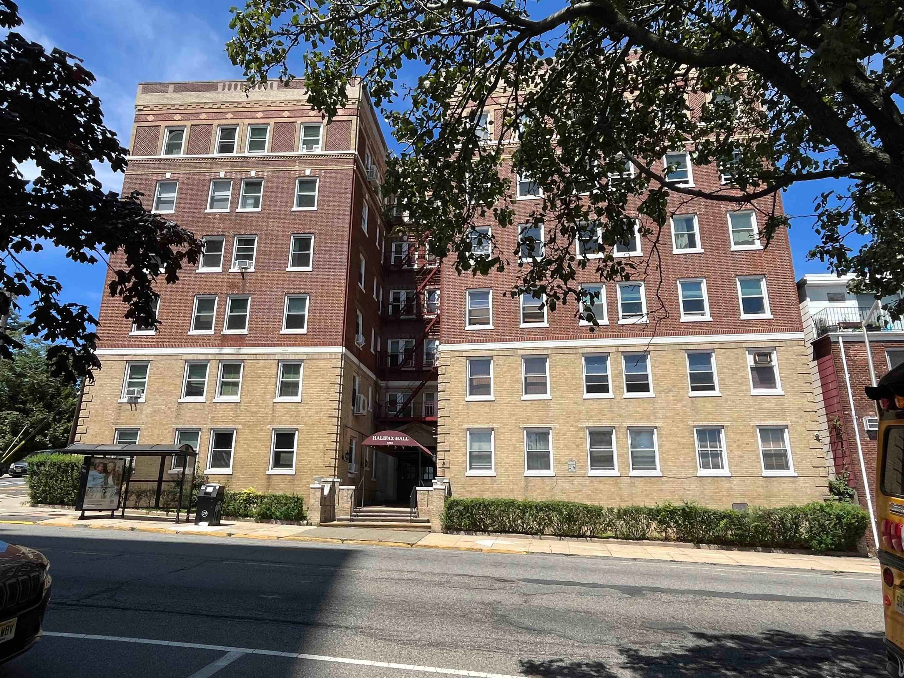 6701 Blvd East C8 — photo