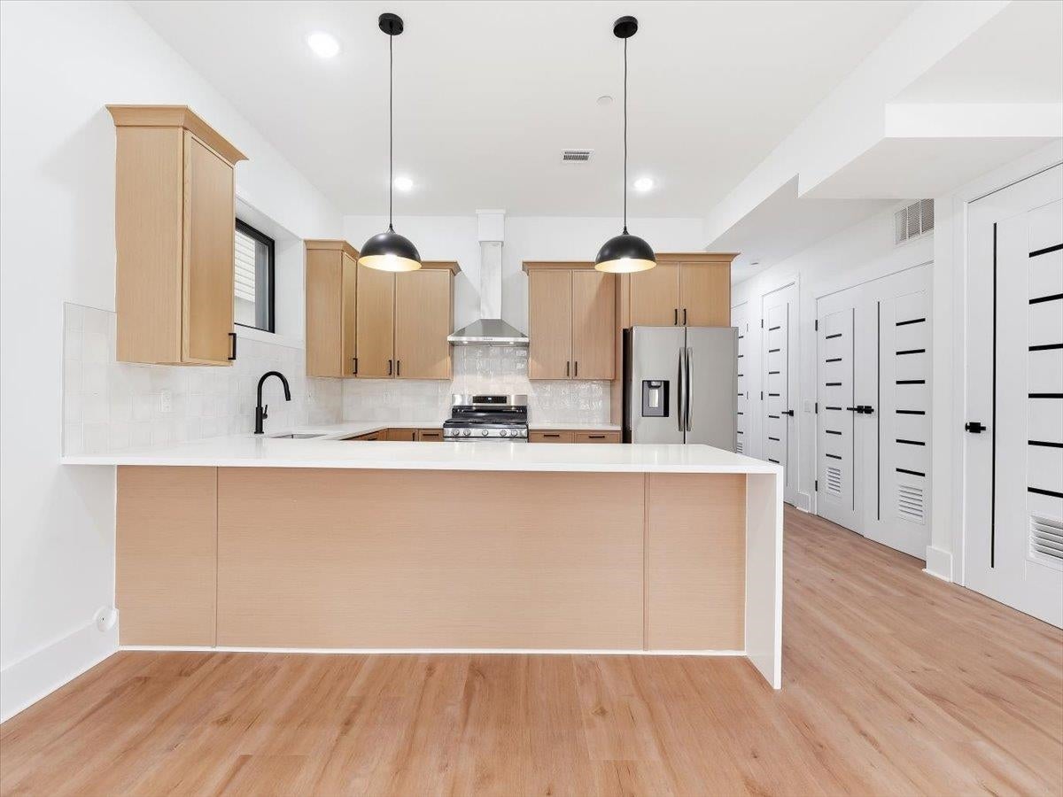 68 Jordan Ave 1 — photo
