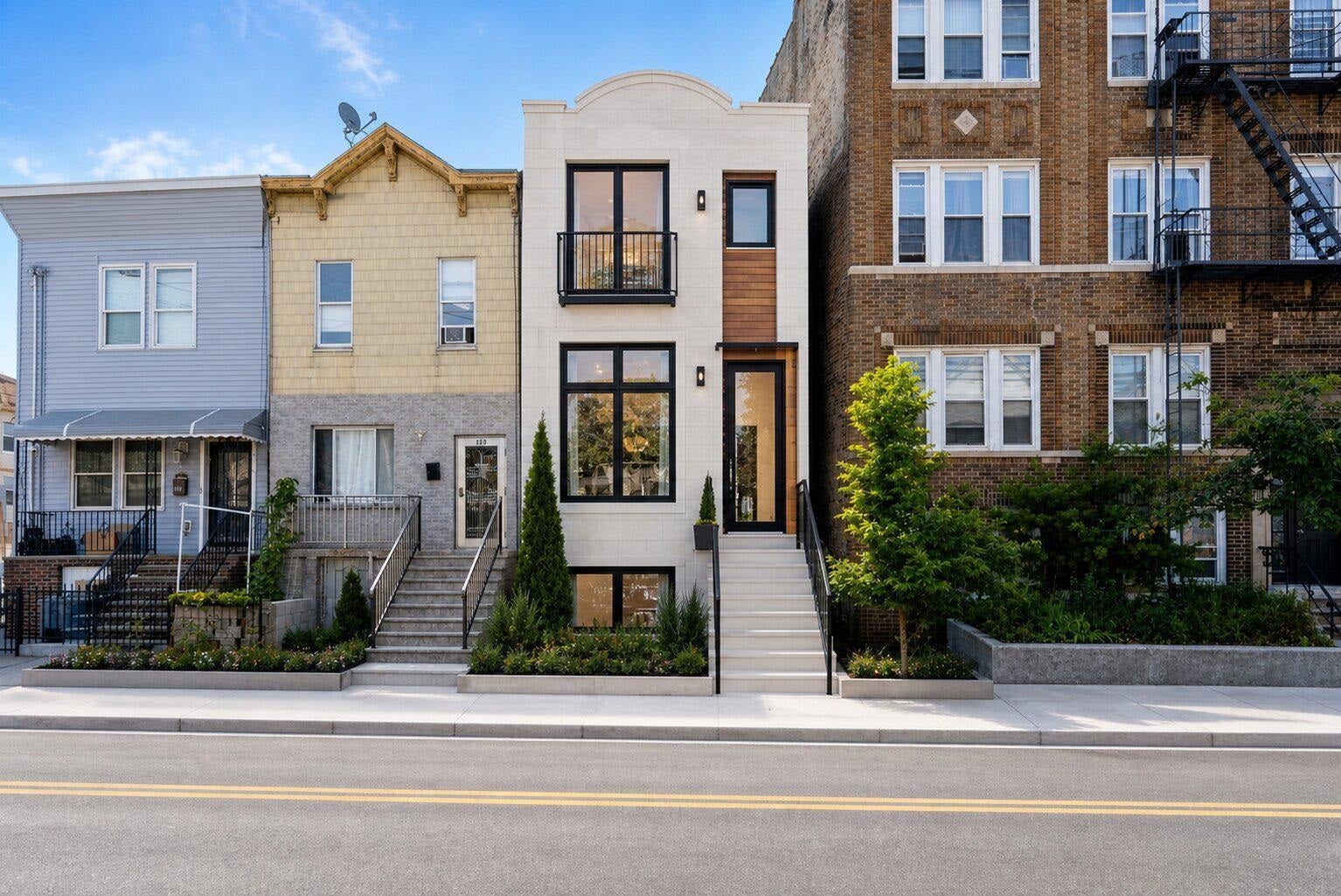 178 Tonnelle Ave — photo