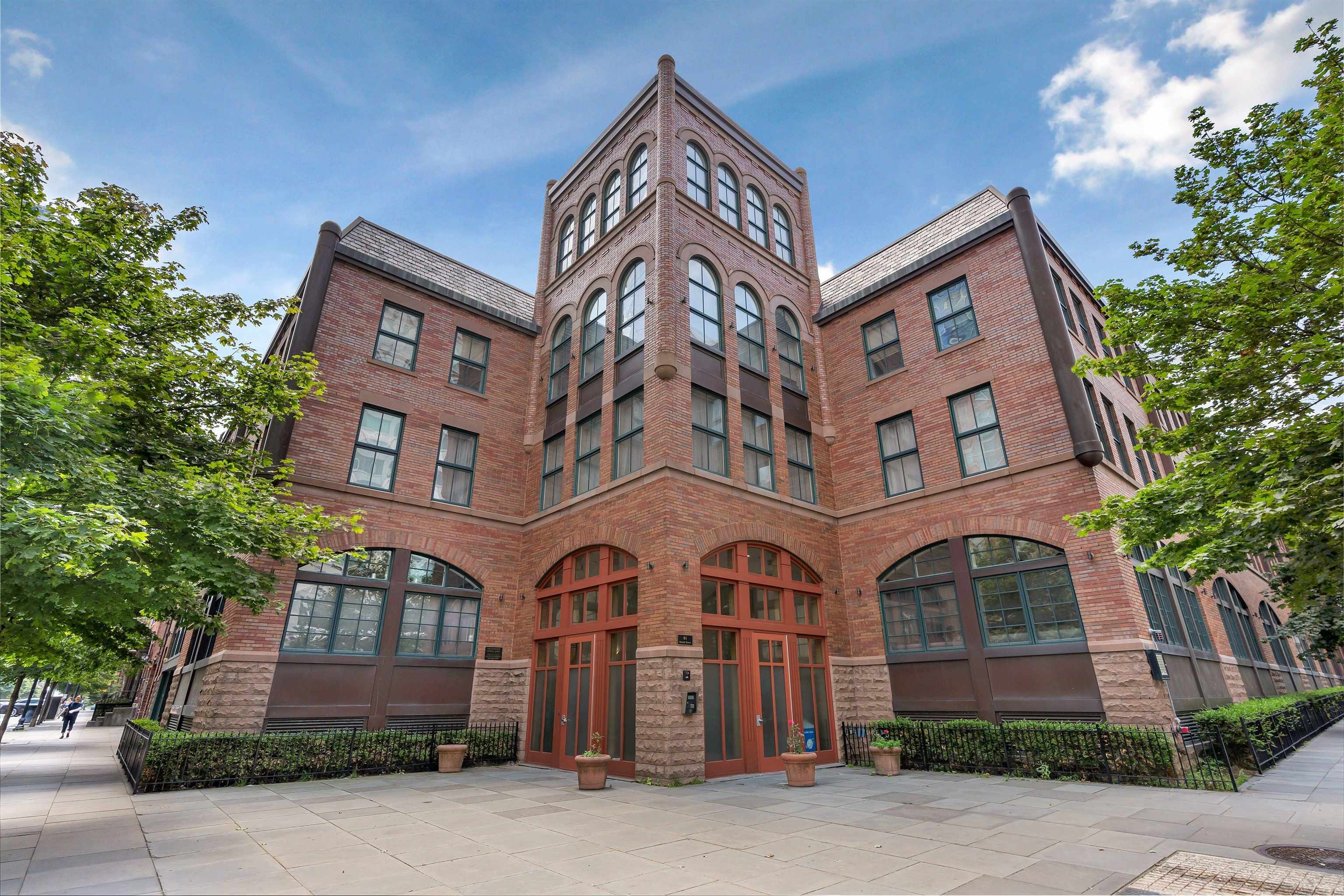 61 Grand St 2F — photo