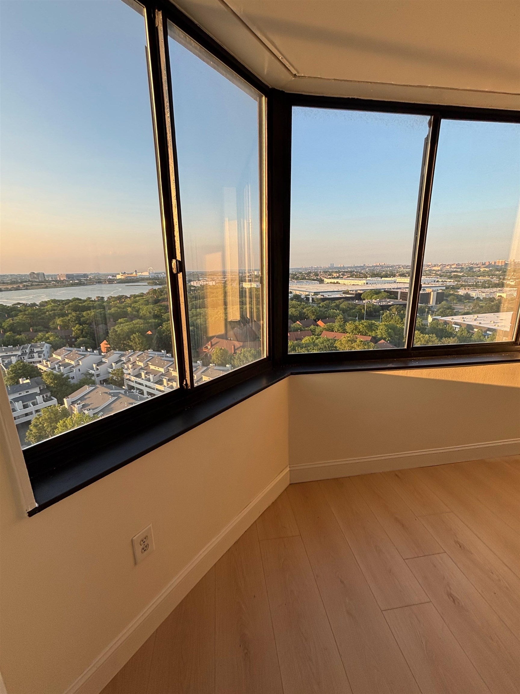 1740 Harmon Cove Tower 1740 — photo