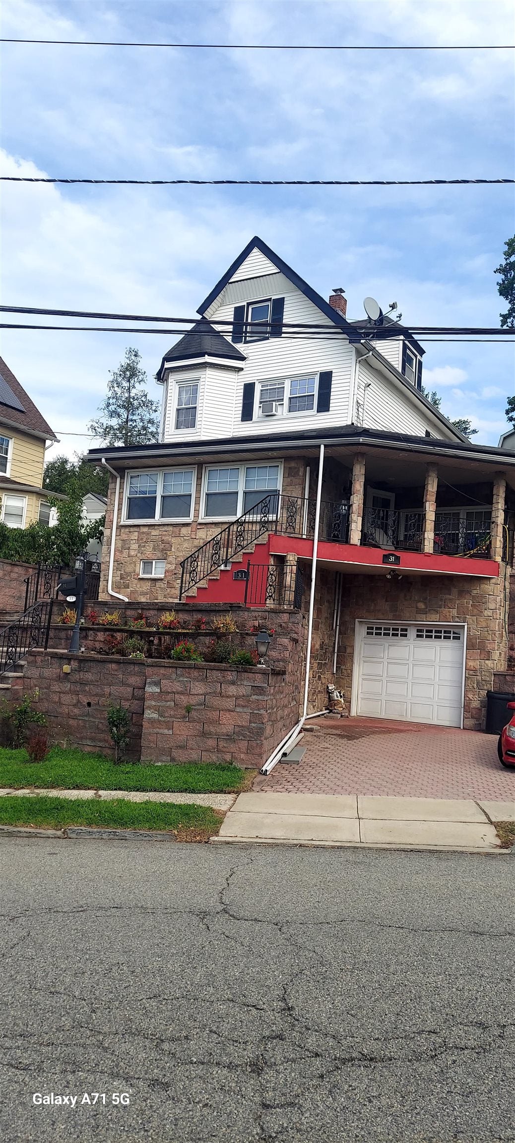 31 Midland Ave North — photo