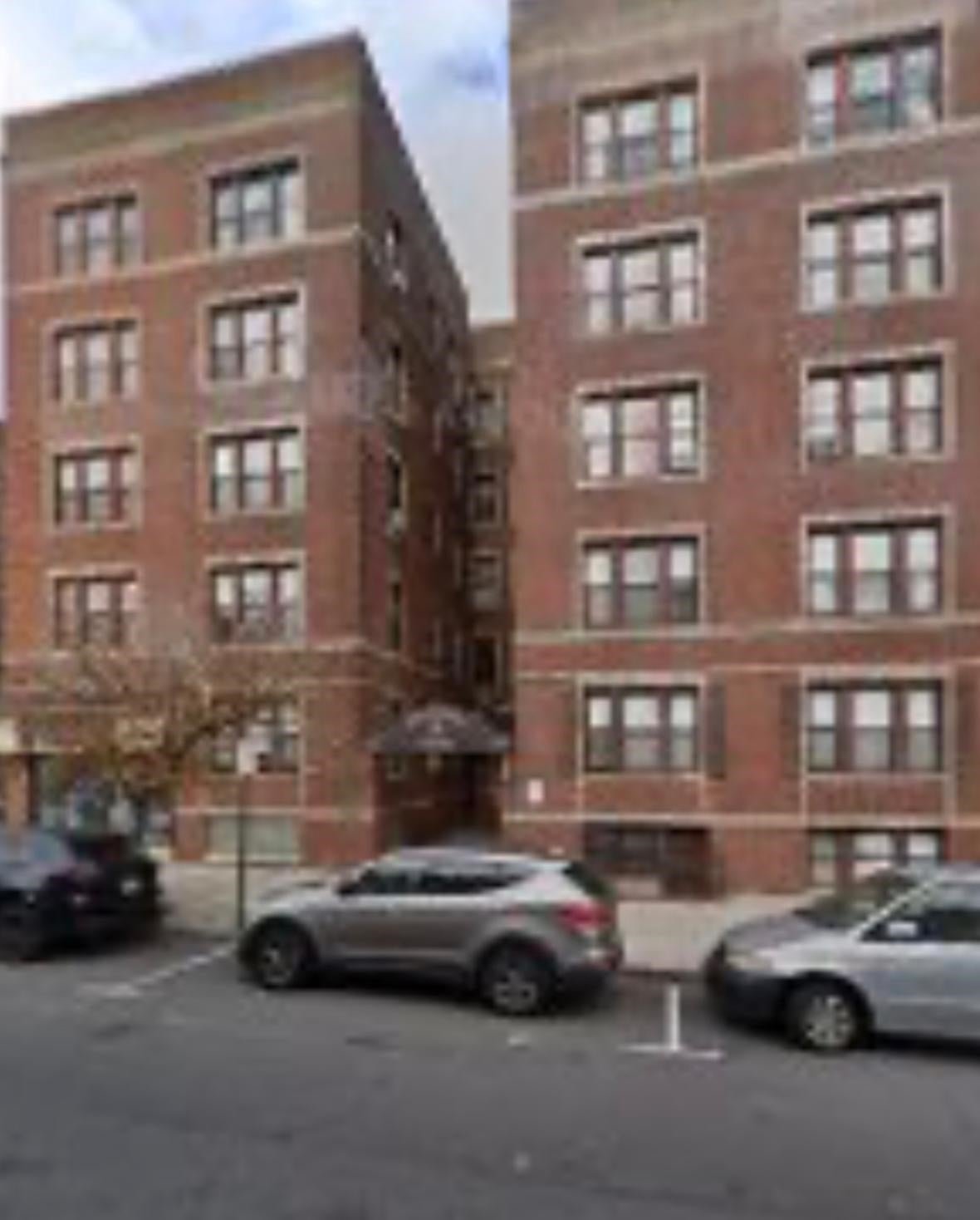 6601 Broadway E6 — photo