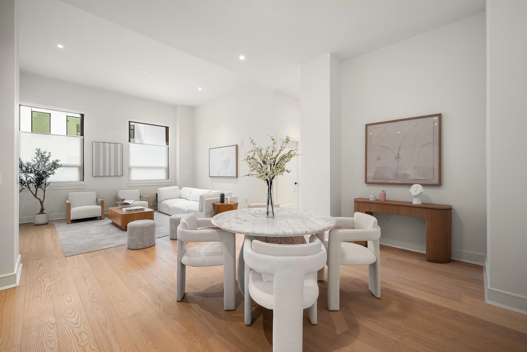 38 Jackson St 318 — photo