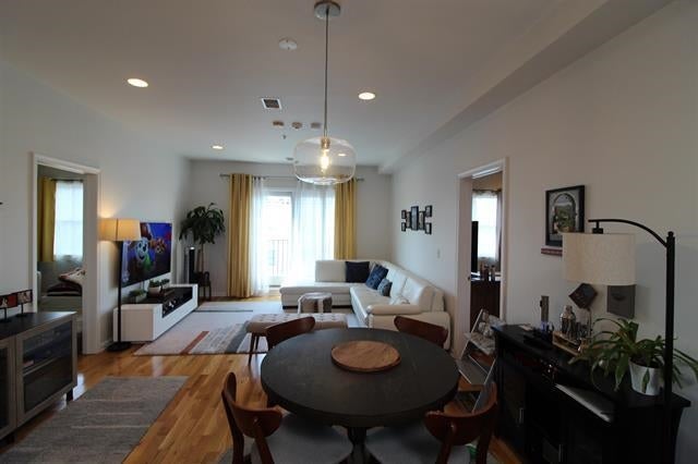 108 Monroe St 5C — photo