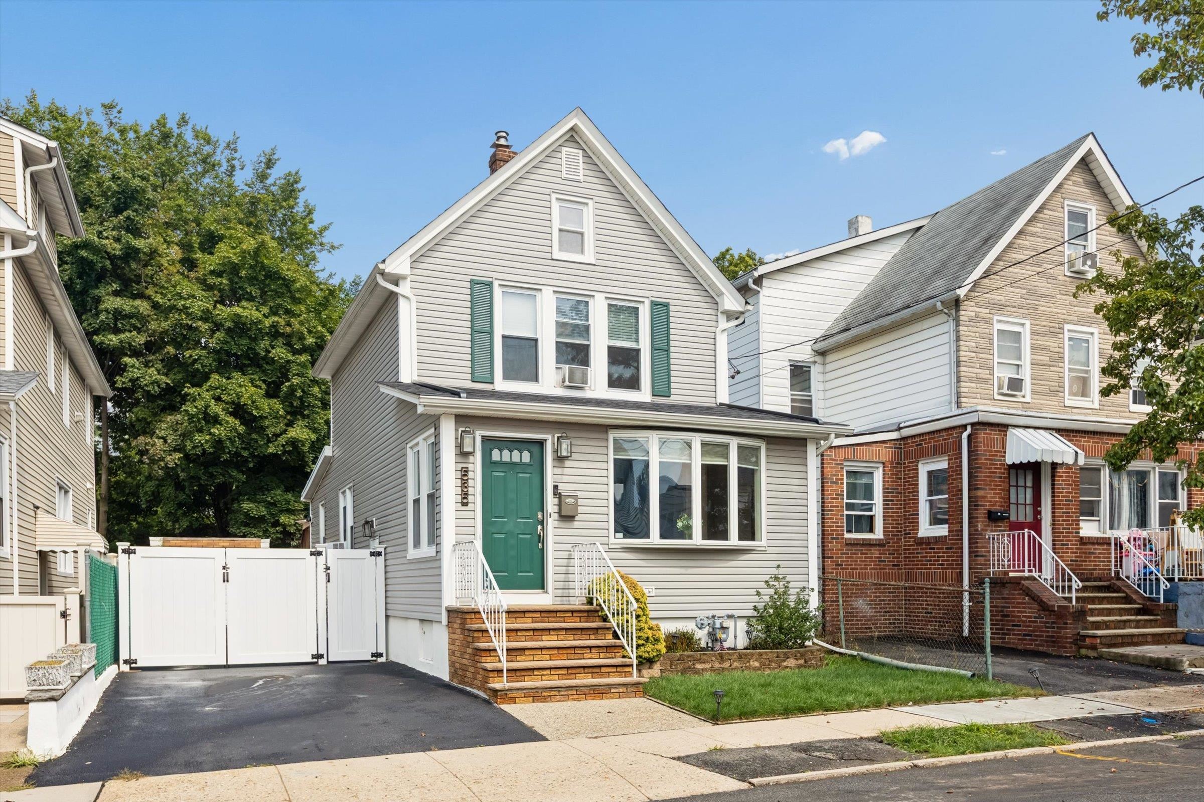 535 Freeman St — photo