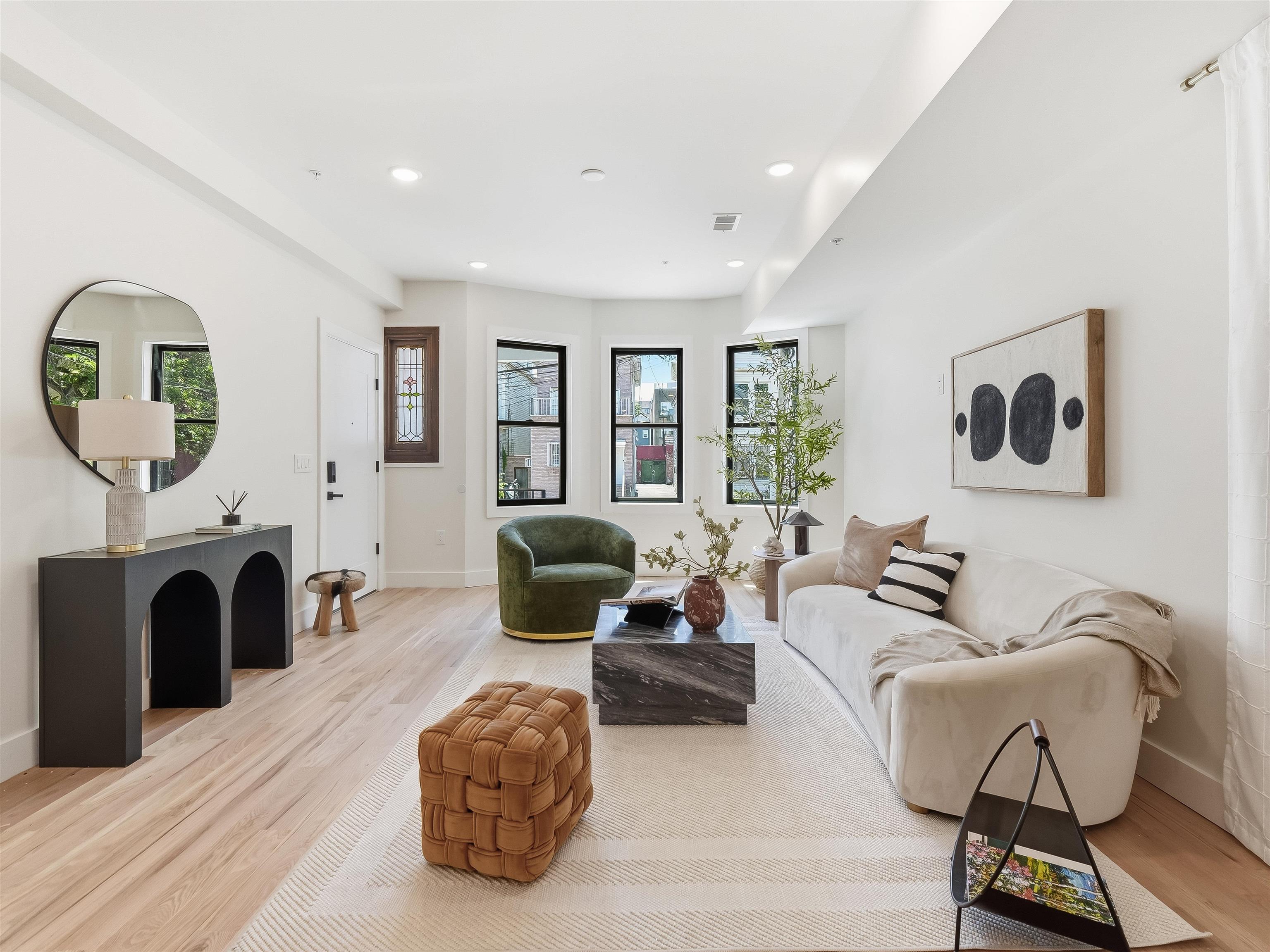 202 Fairview Ave 1 — photo