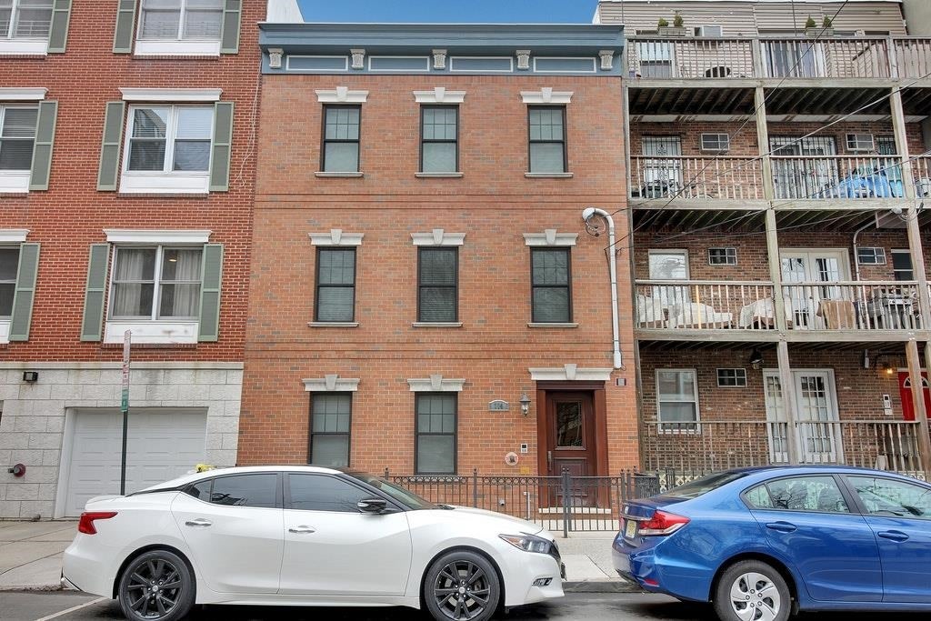 114 Adams St 3 — photo