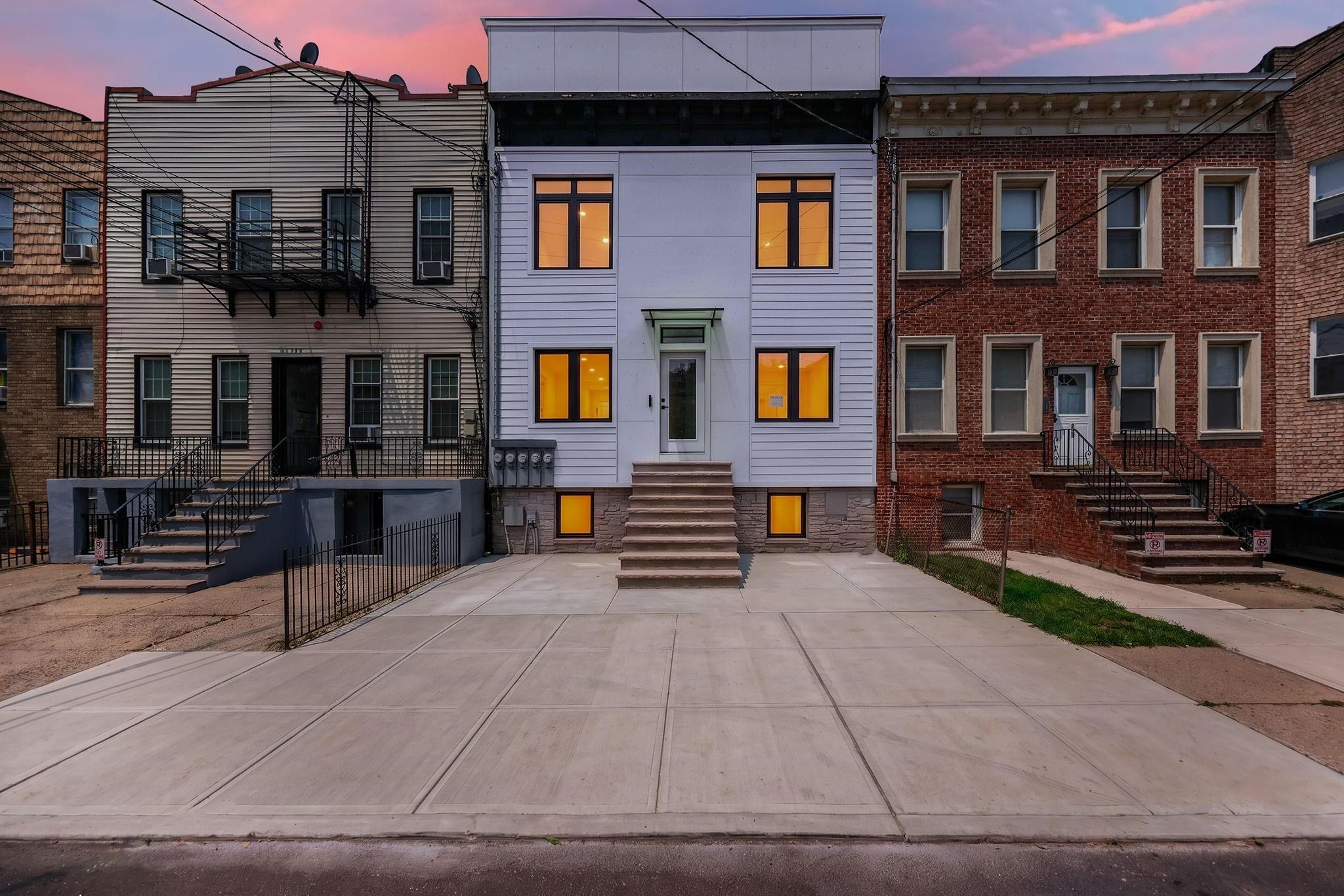 291 New York Ave 2 — photo