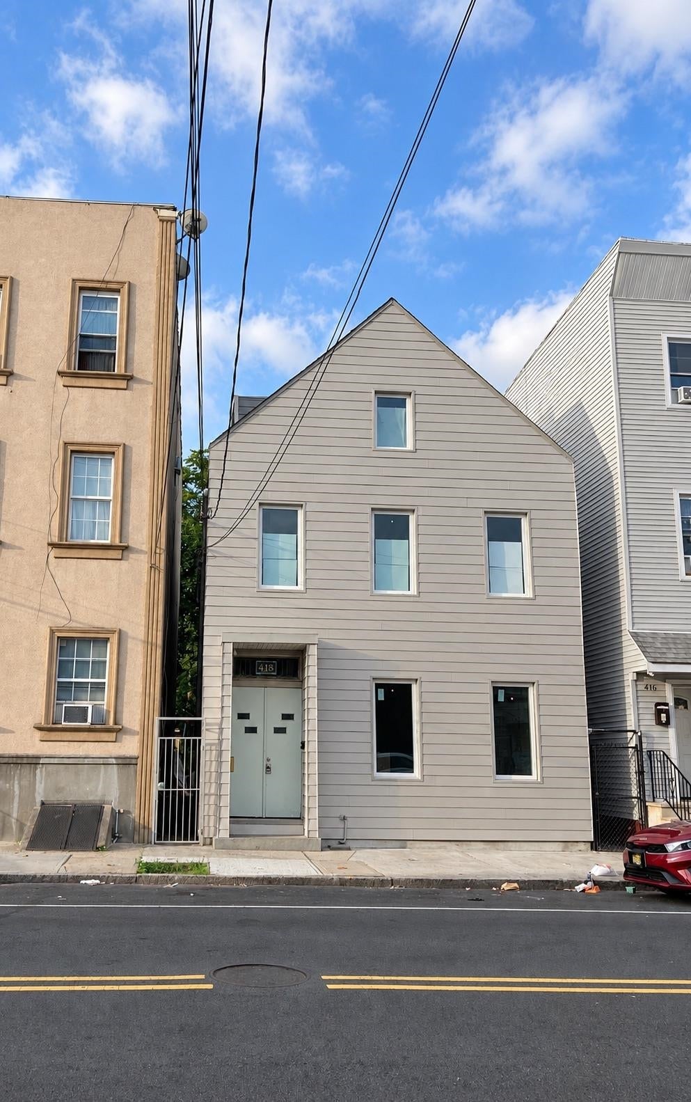 418 Walnut St — photo