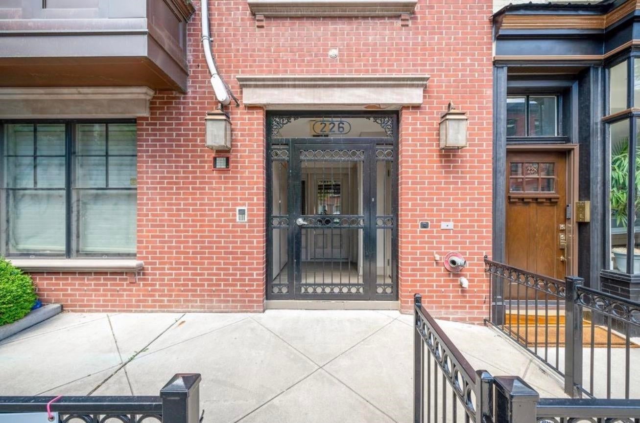 226 Park Ave 1 — photo