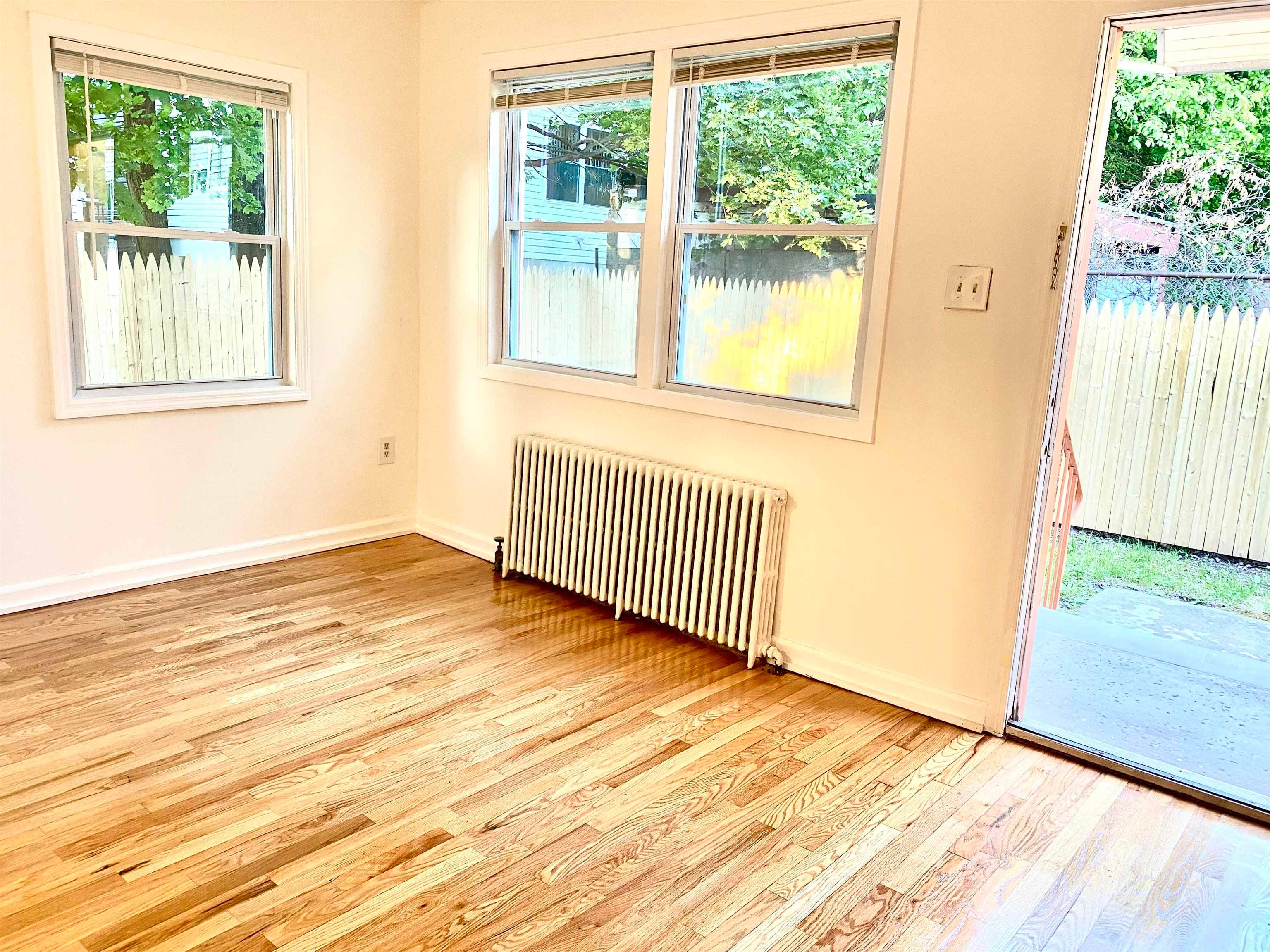 31-33 Tillinghast St 6 — photo