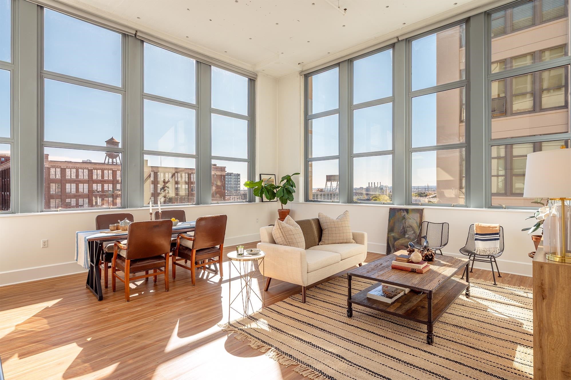 50 Dey St 428 — photo
