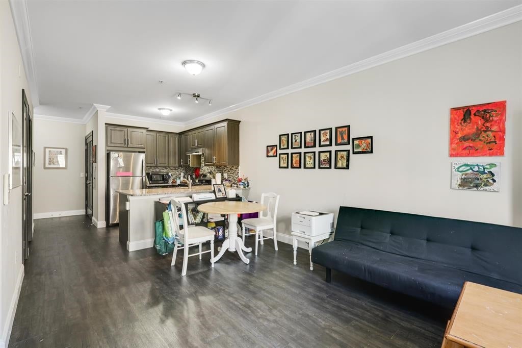 3611 Park Ave 304 — photo