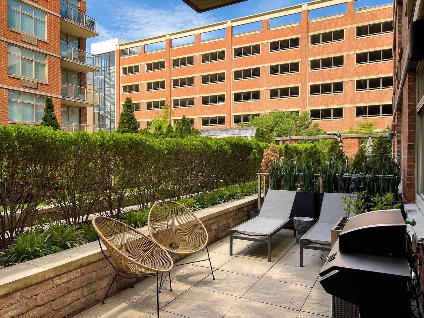1450 Washington St 202 — photo