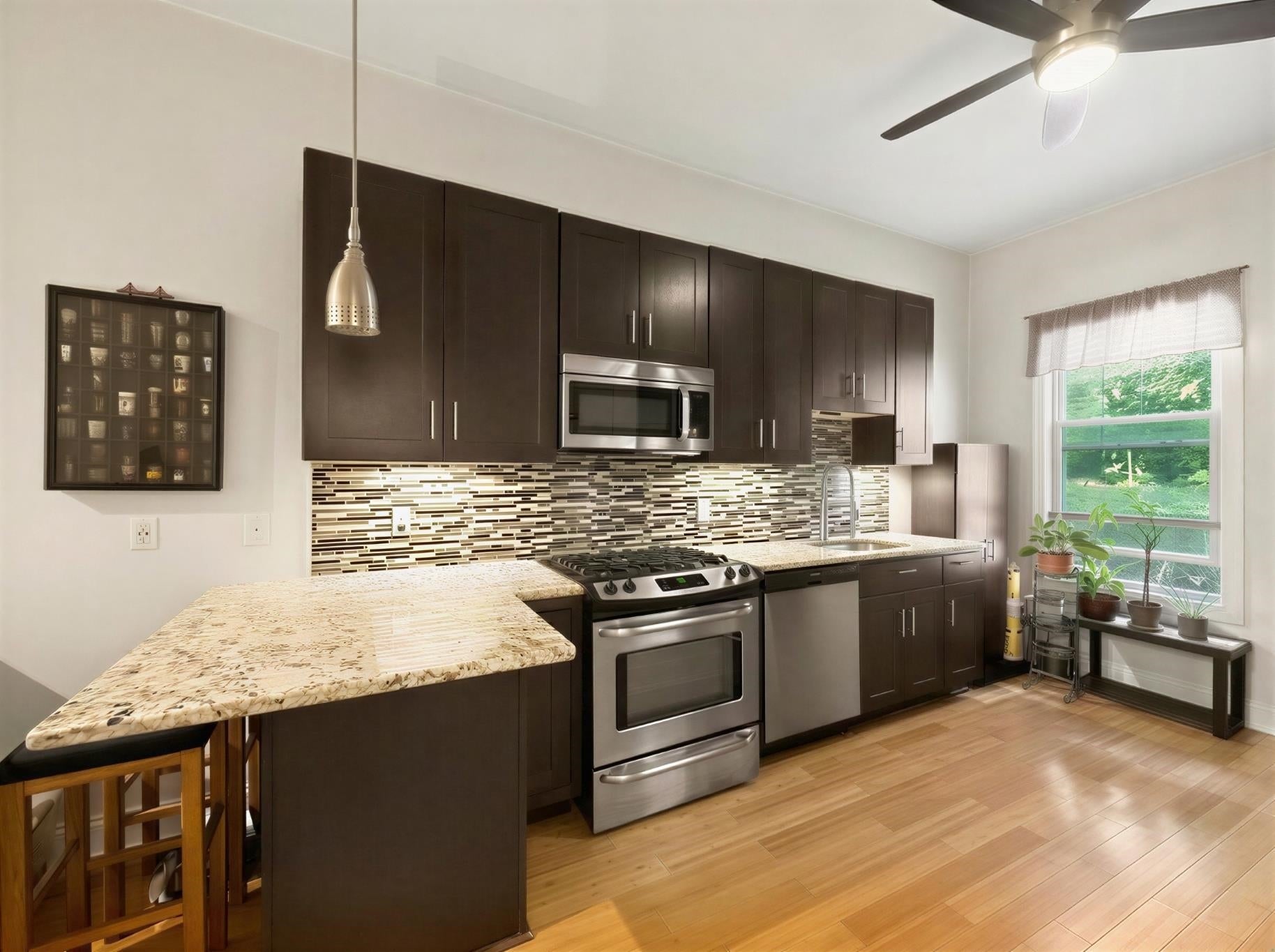 125 Sherman Ave #1L — photo