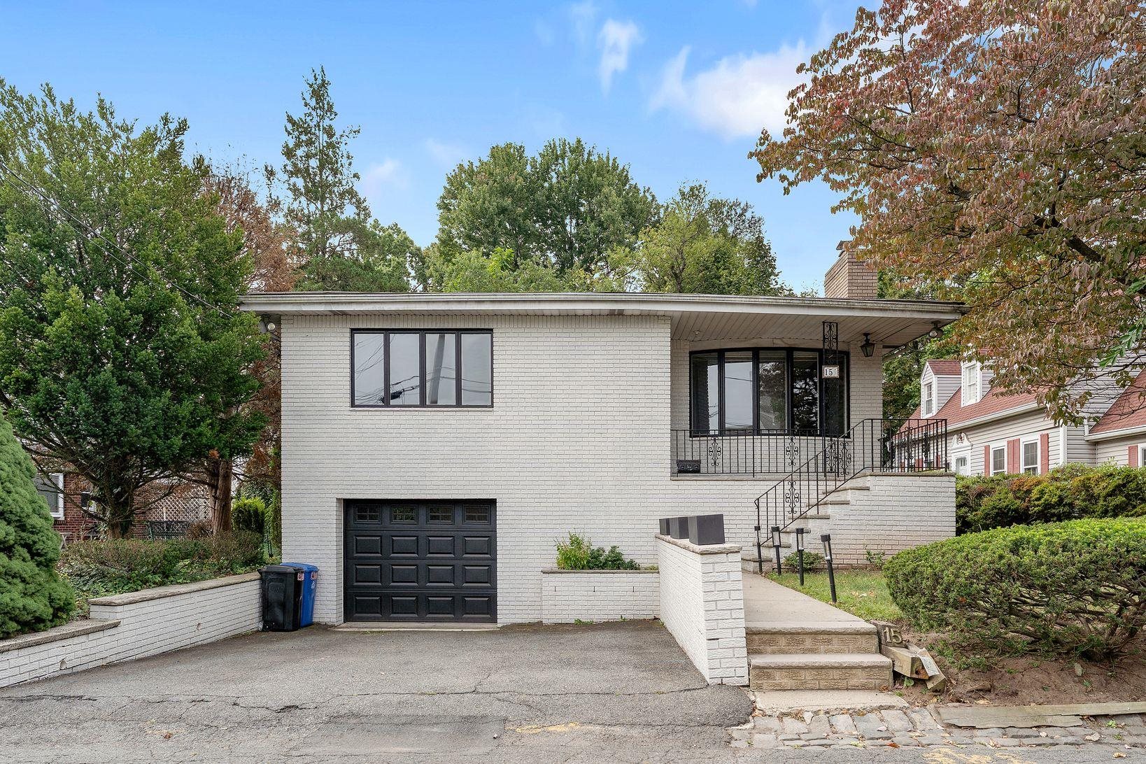 15 Barnes Drive — photo