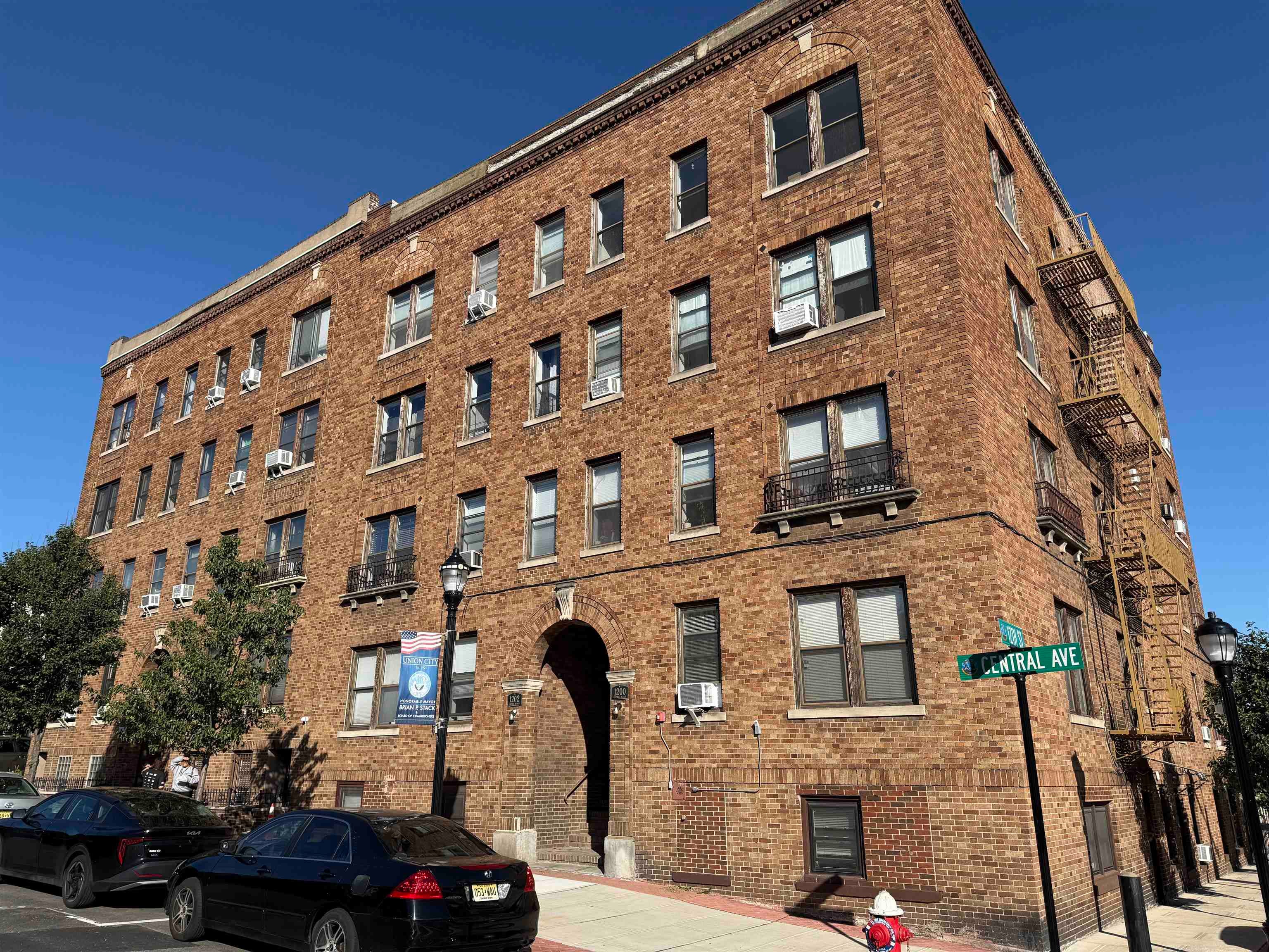 1200 Central Ave 9 — photo