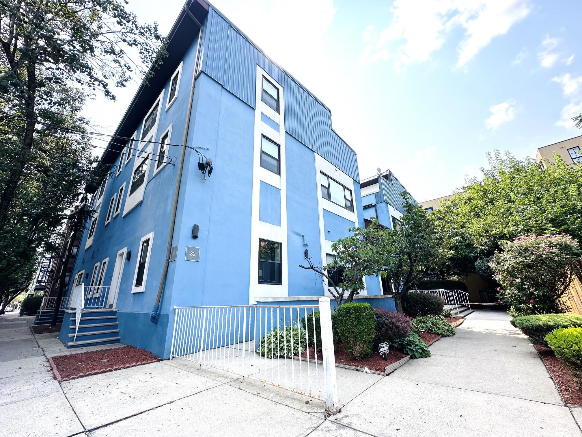 82 Jackson Street — photo