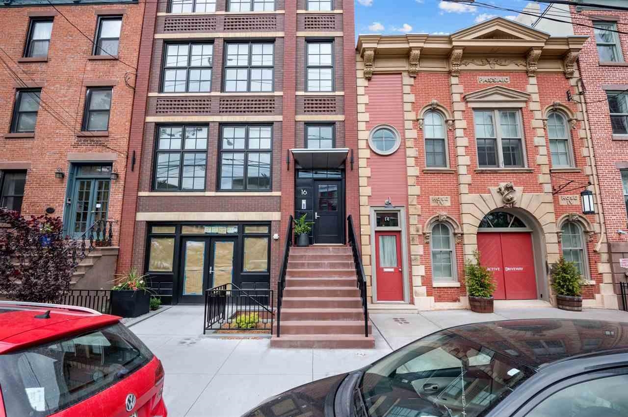 16 Bright Street — photo