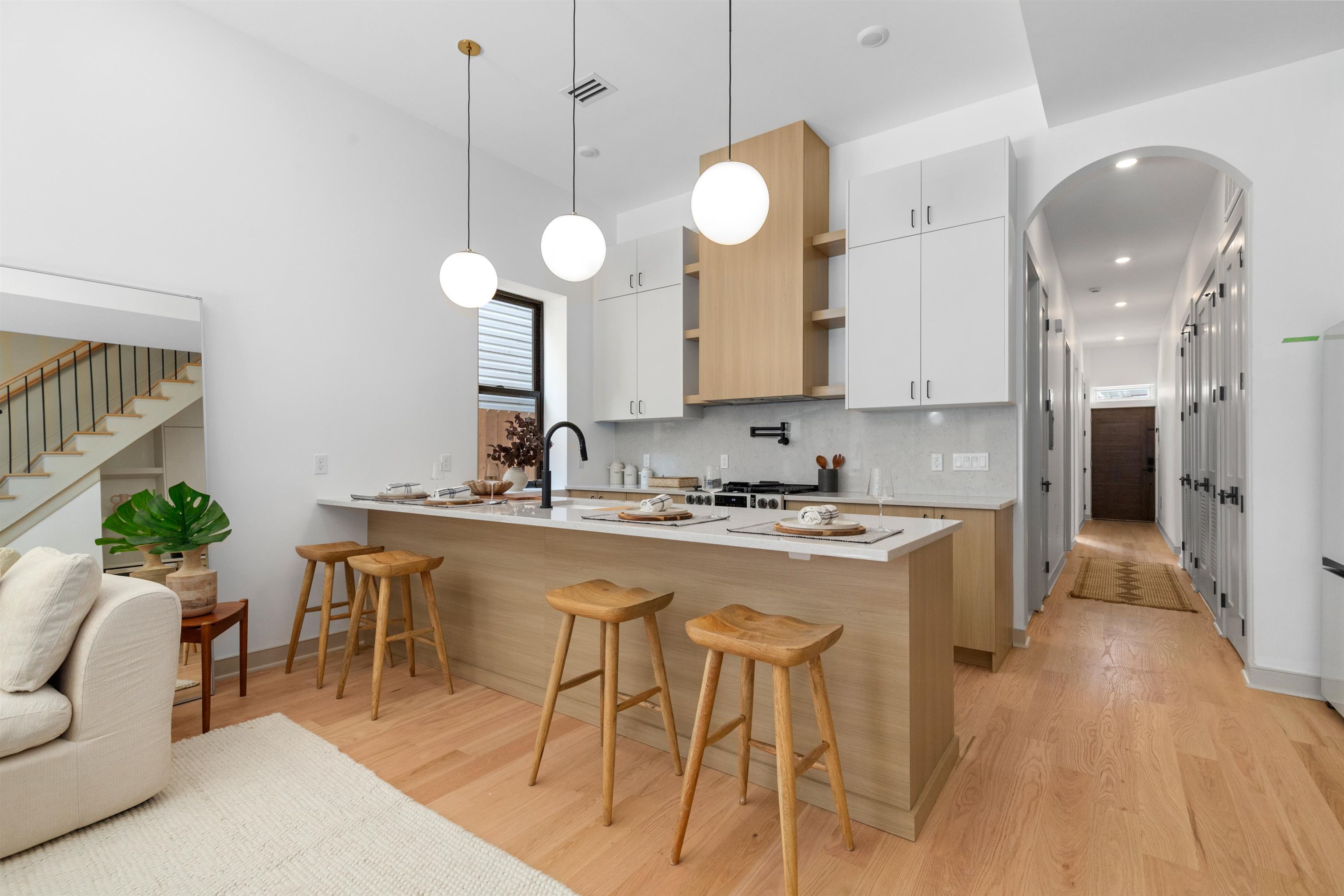 322 Princeton Avenue Unit 1 — photo