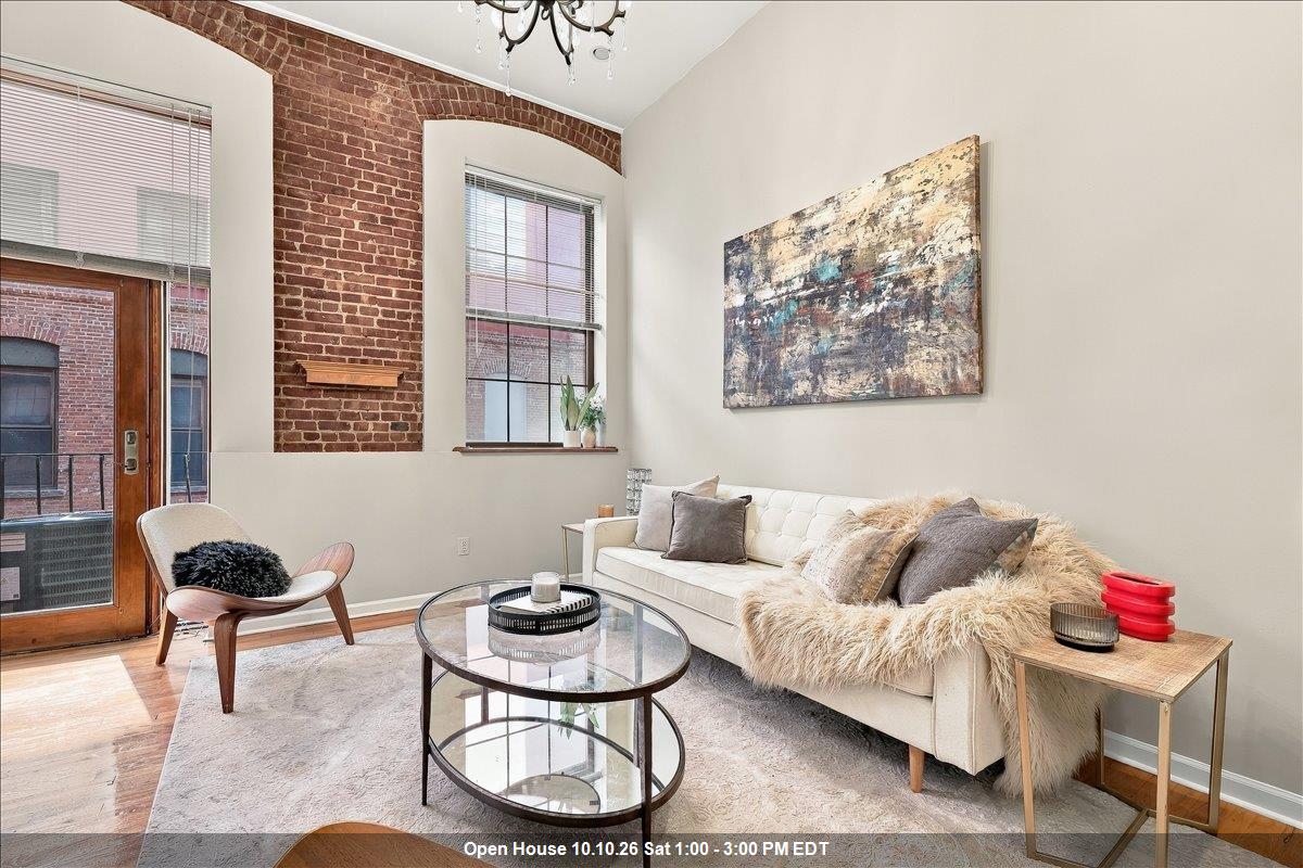 1015 Grand Street — photo