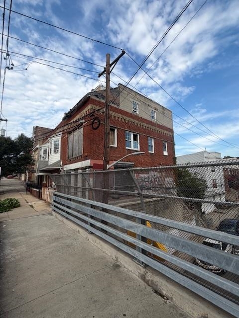 500 Grand Avenue — photo