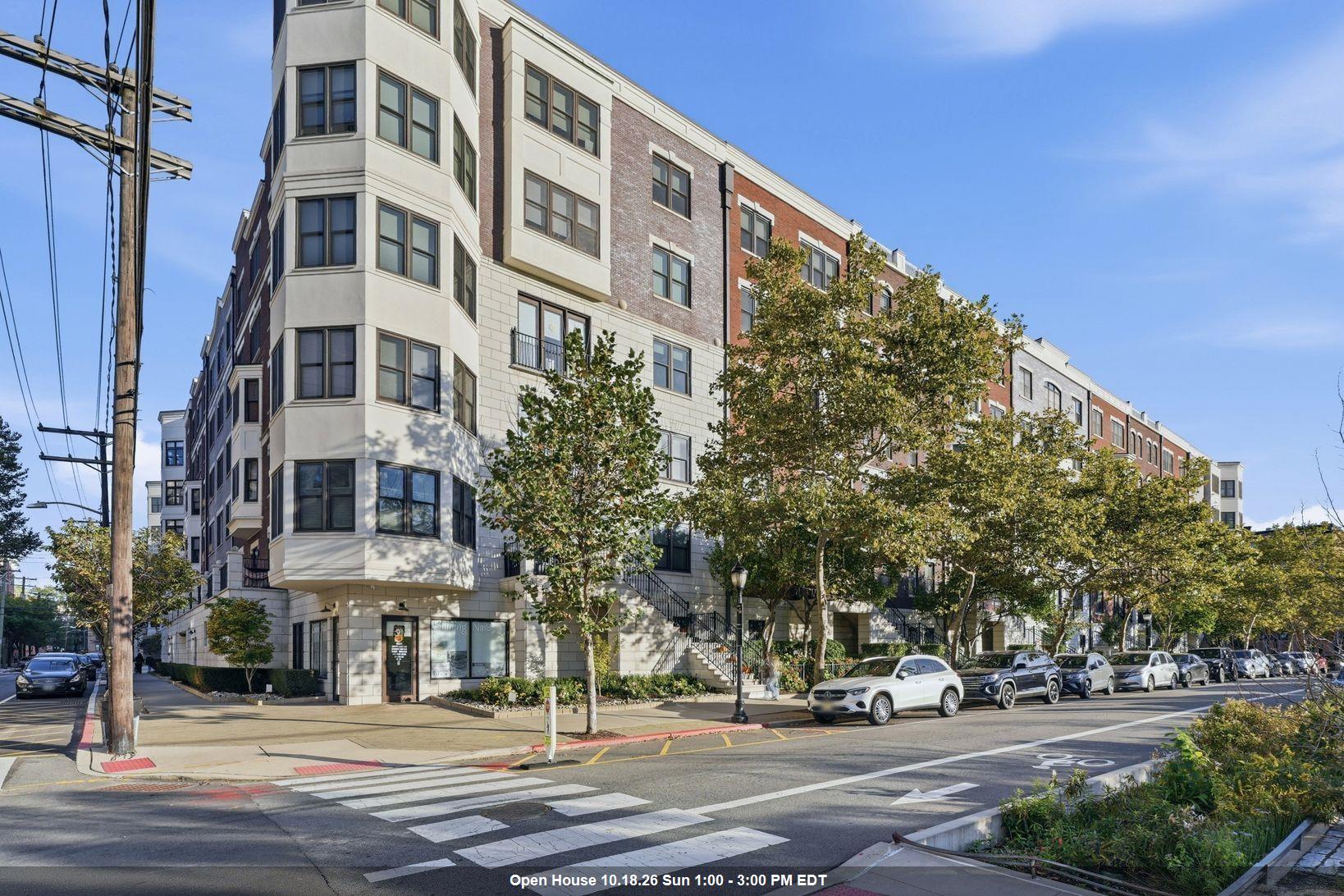 1200 Grand Street — photo