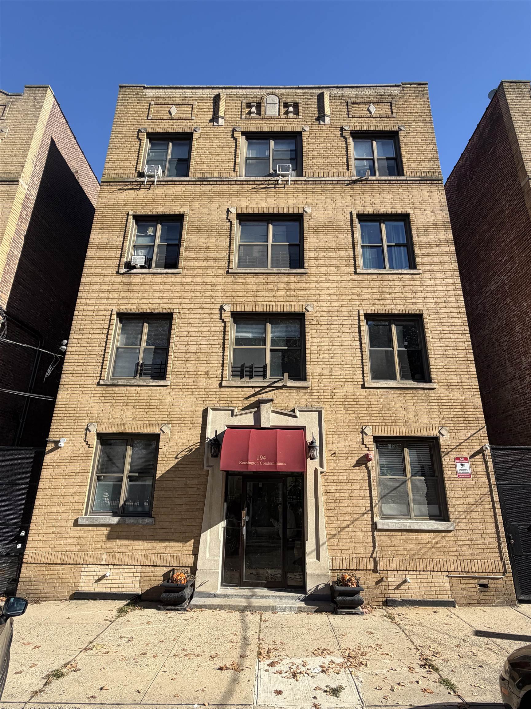 194 Kensington Avenue — photo