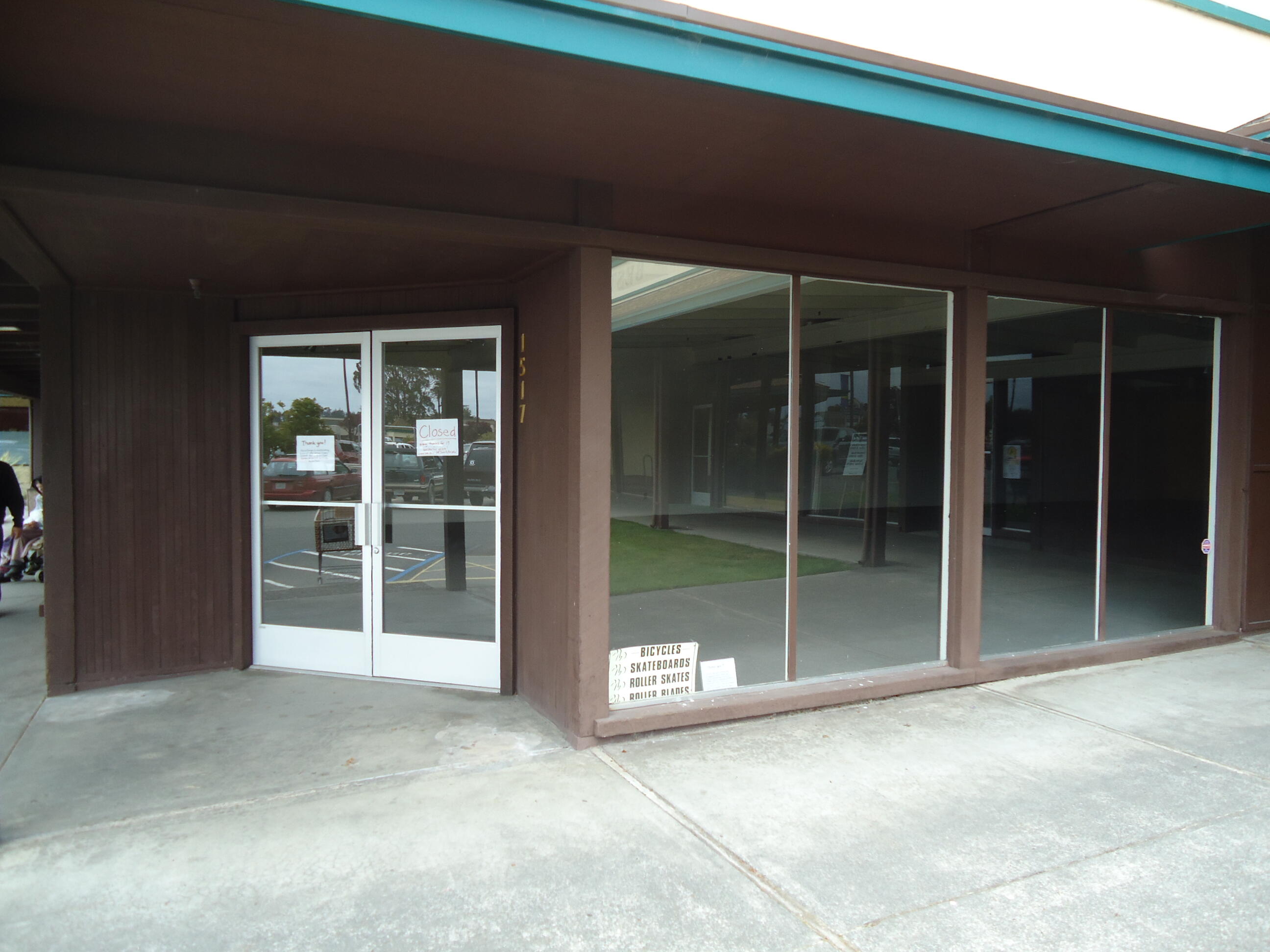 1517 City Center Road — photo