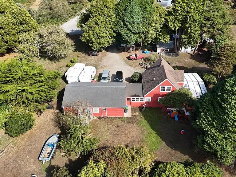 760 Stagecoach Road — photo