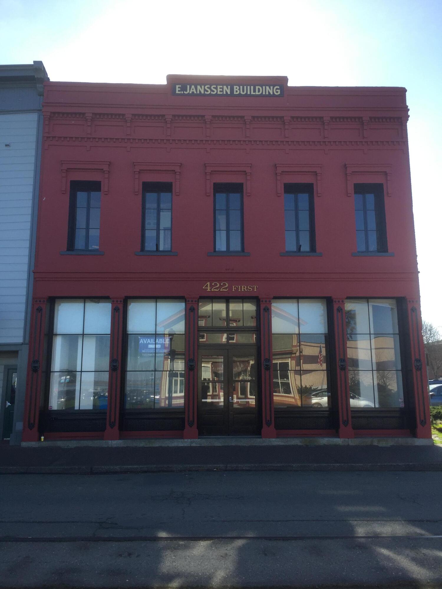 422 First Street — photo