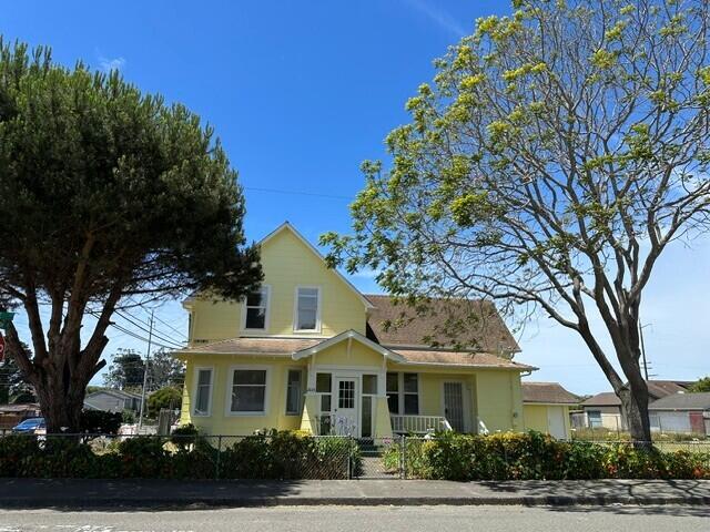 2036 Albee Street — photo