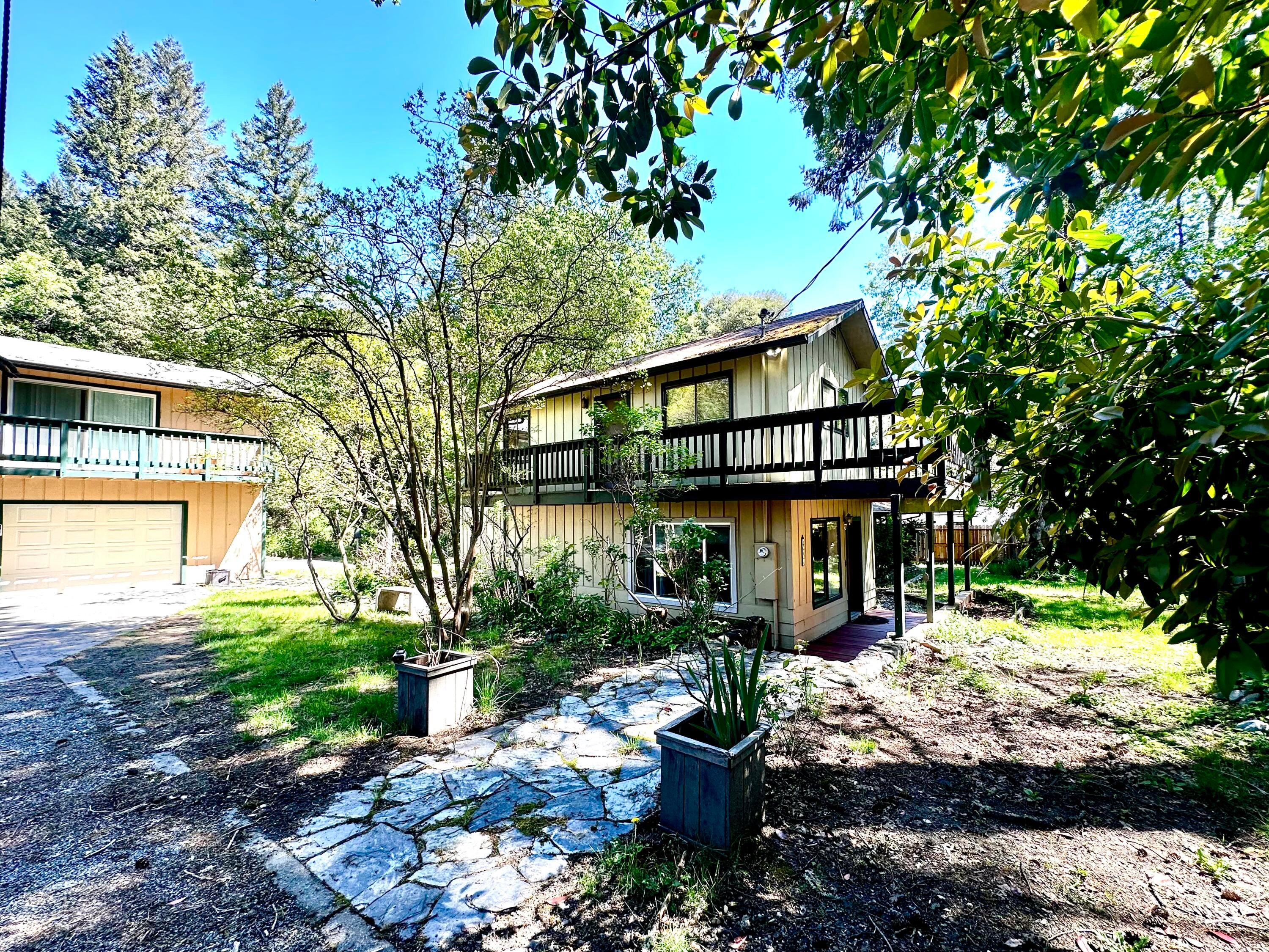 477 Delaney Drive — photo