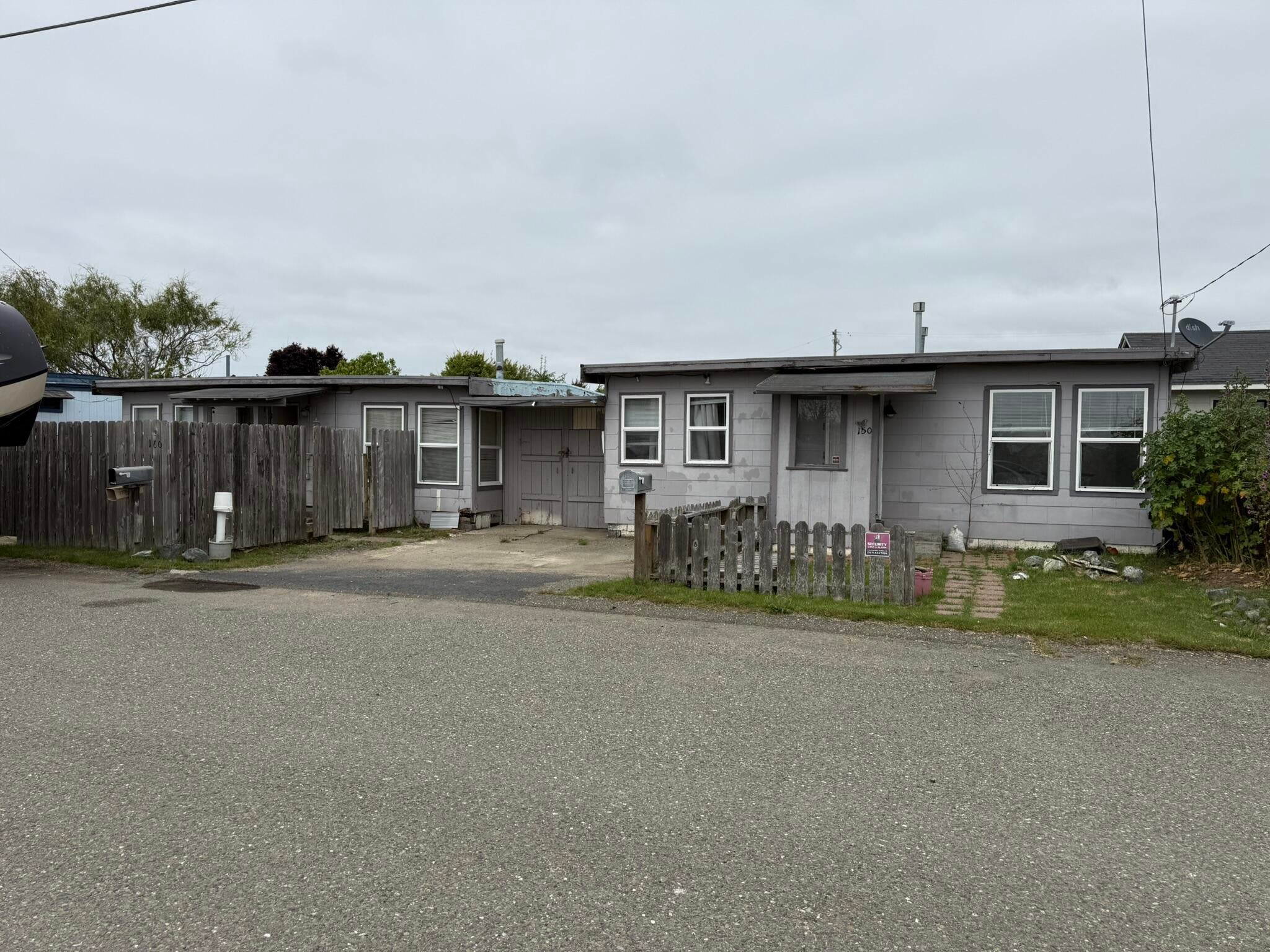 160-150 Crab Street — photo
