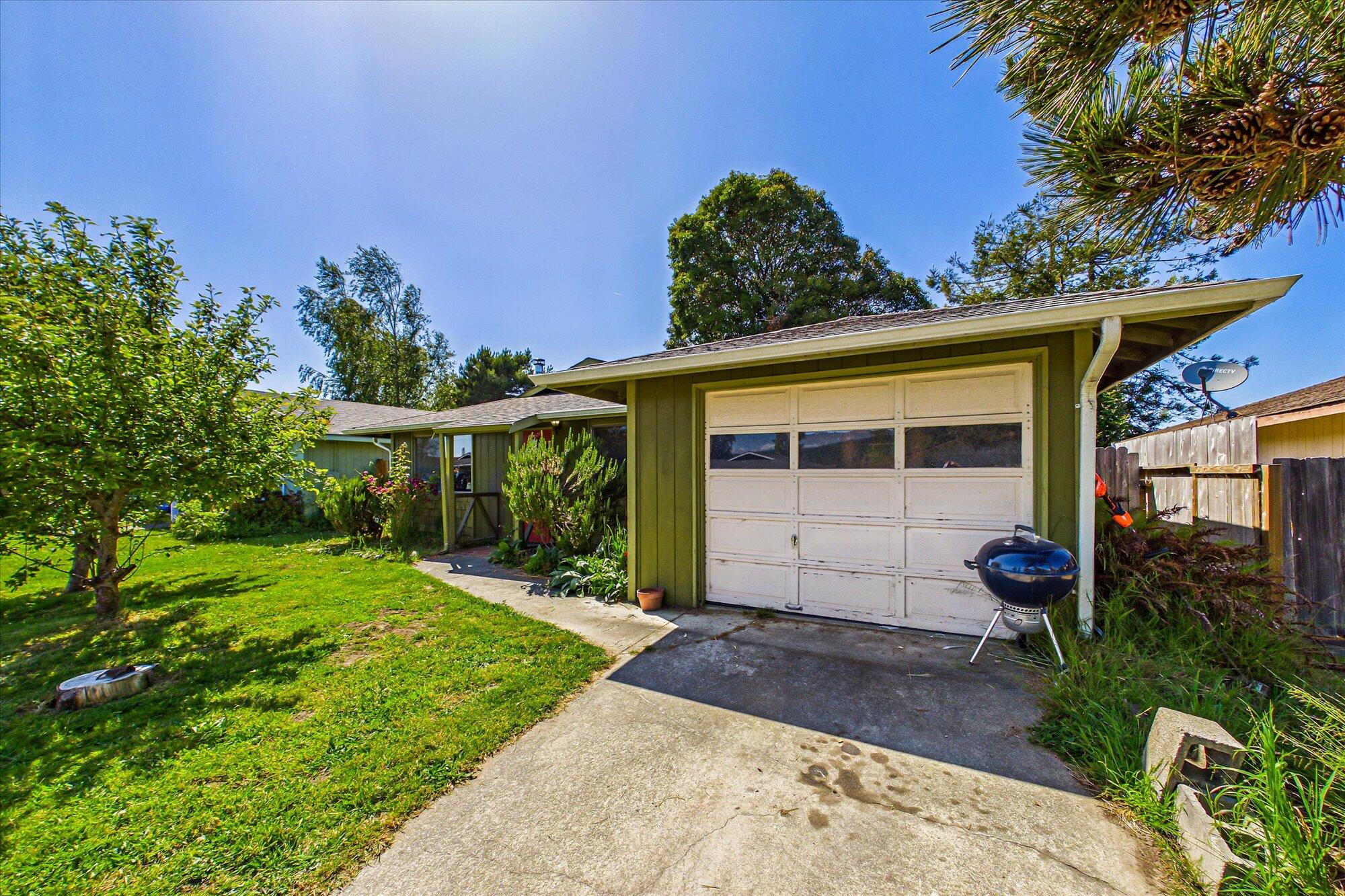 4690 Mckinnon Court — photo
