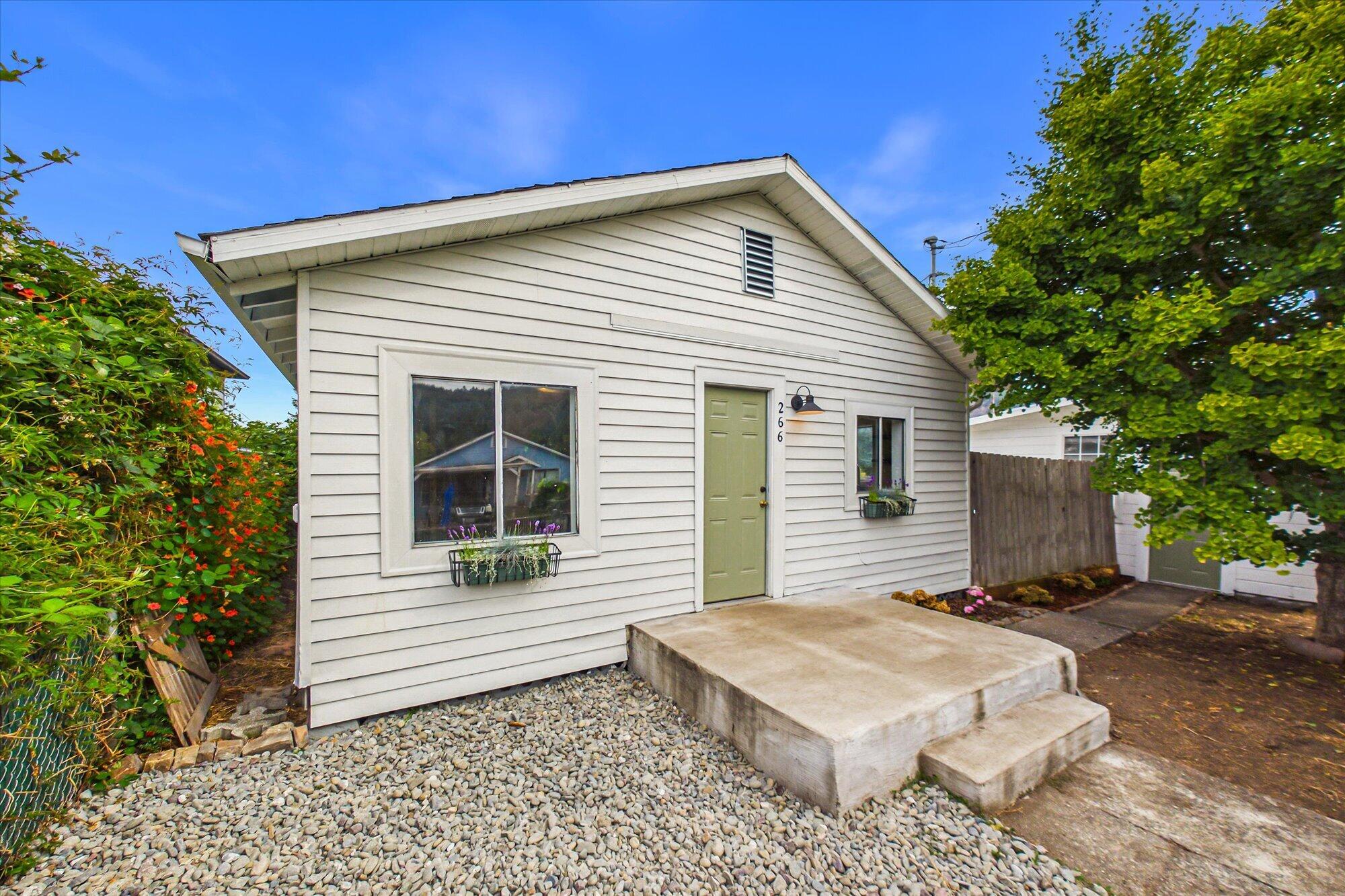 266 Berkeley Street — photo