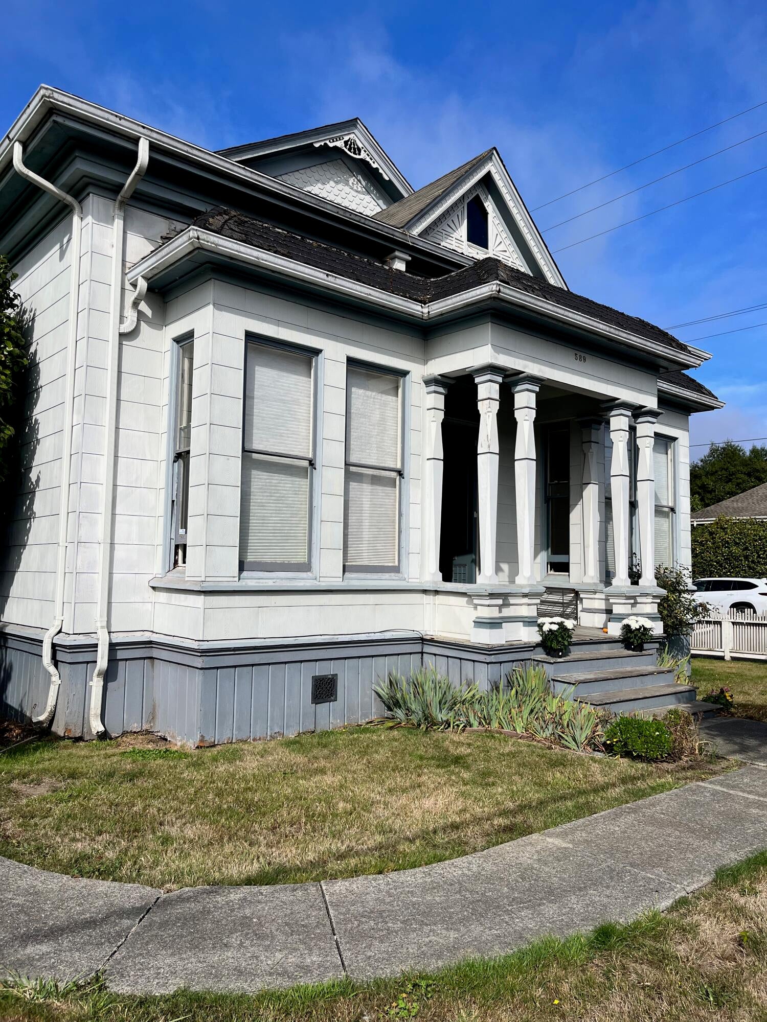 589 G Street — photo