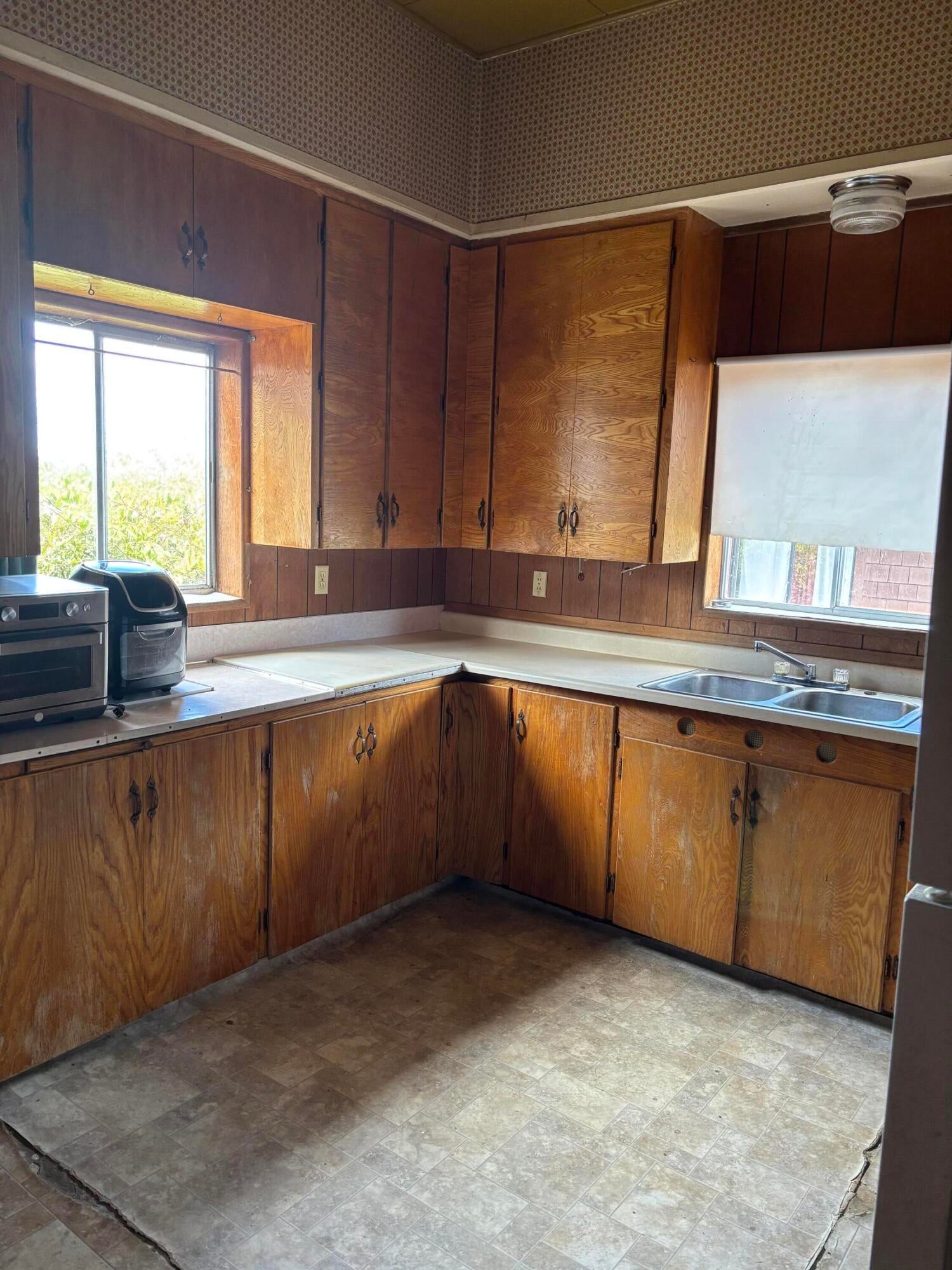 1628 E Street, Eureka, CA 95501 — photo 2
