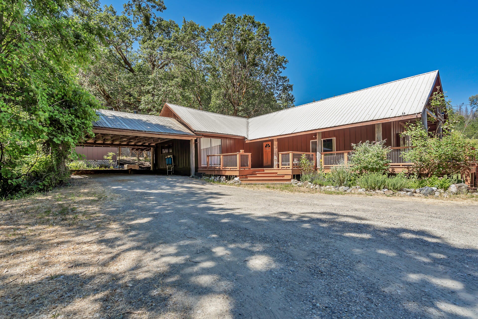 720 Pelletreau Ridge Road — photo