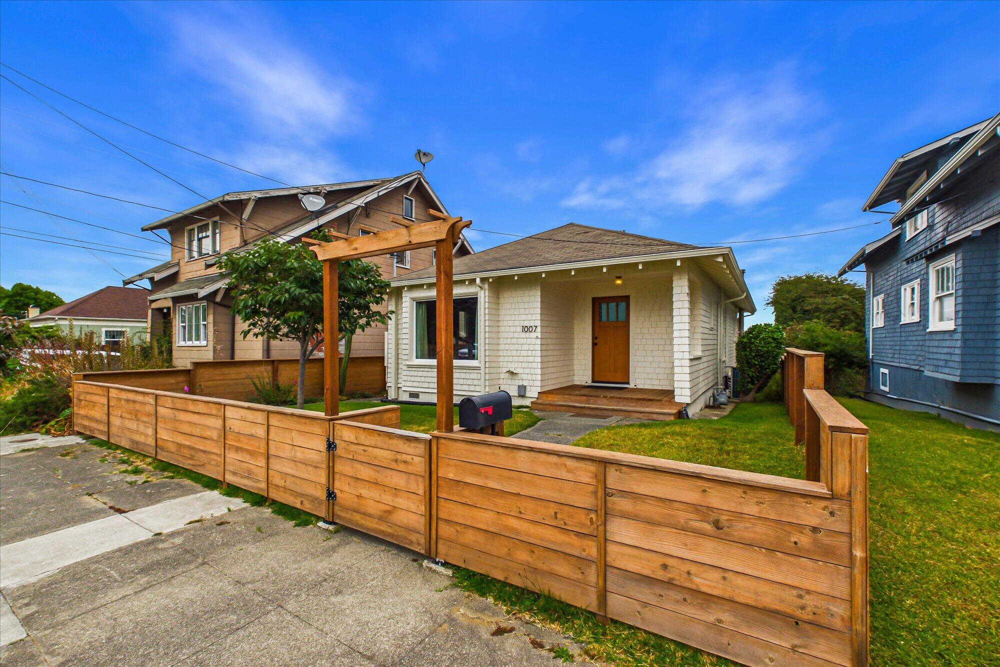 1007 17th Street, Eureka, CA 95501 — photo 2