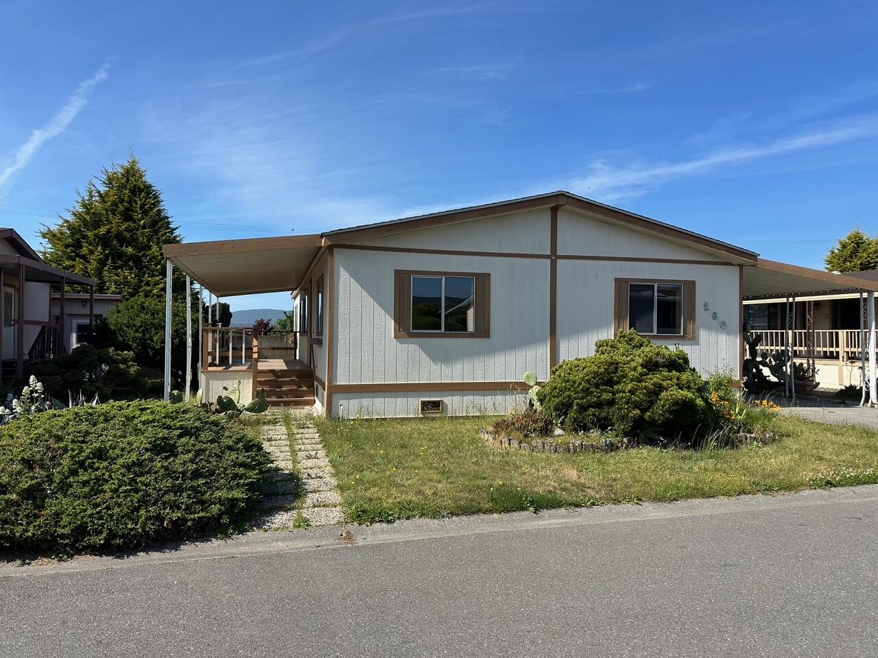 160 Monarch Drive 160 — photo